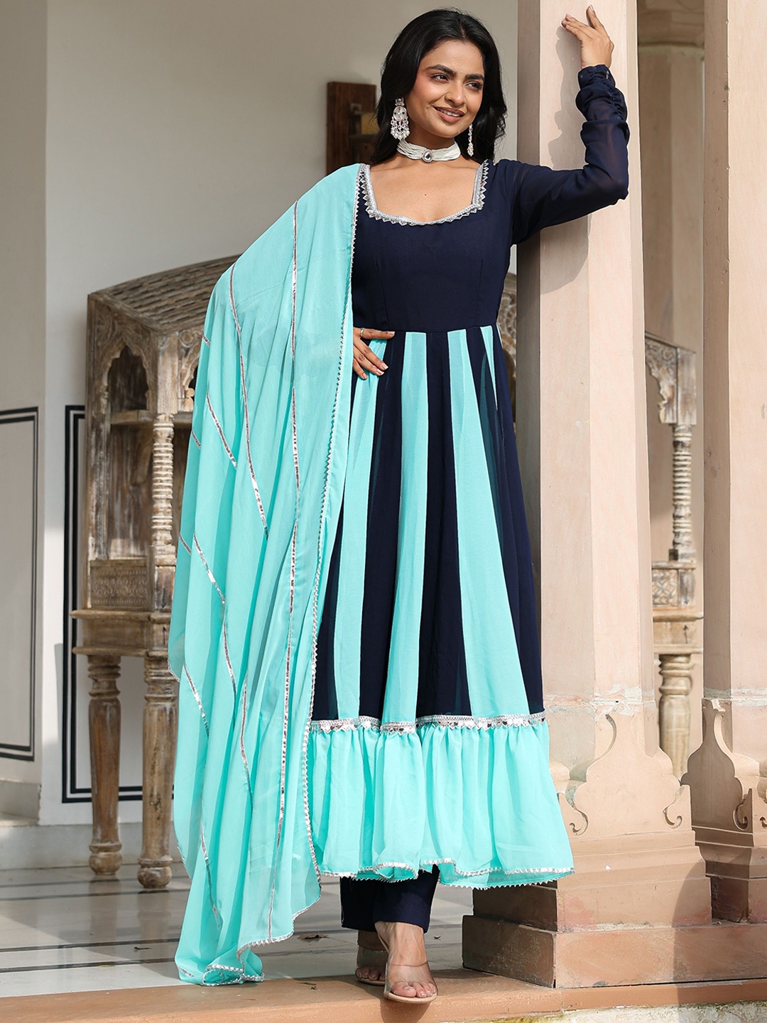 ASHEERA Panelled Square Neck Gotta Patti Georgette Anarkali Kurta With Trouser & Dupatta, Navy blue
ASHEERA Panelled Square Neck Gotta Patti Georgette Anarkali Kurta With Trouser & Dupatta, Navy blue