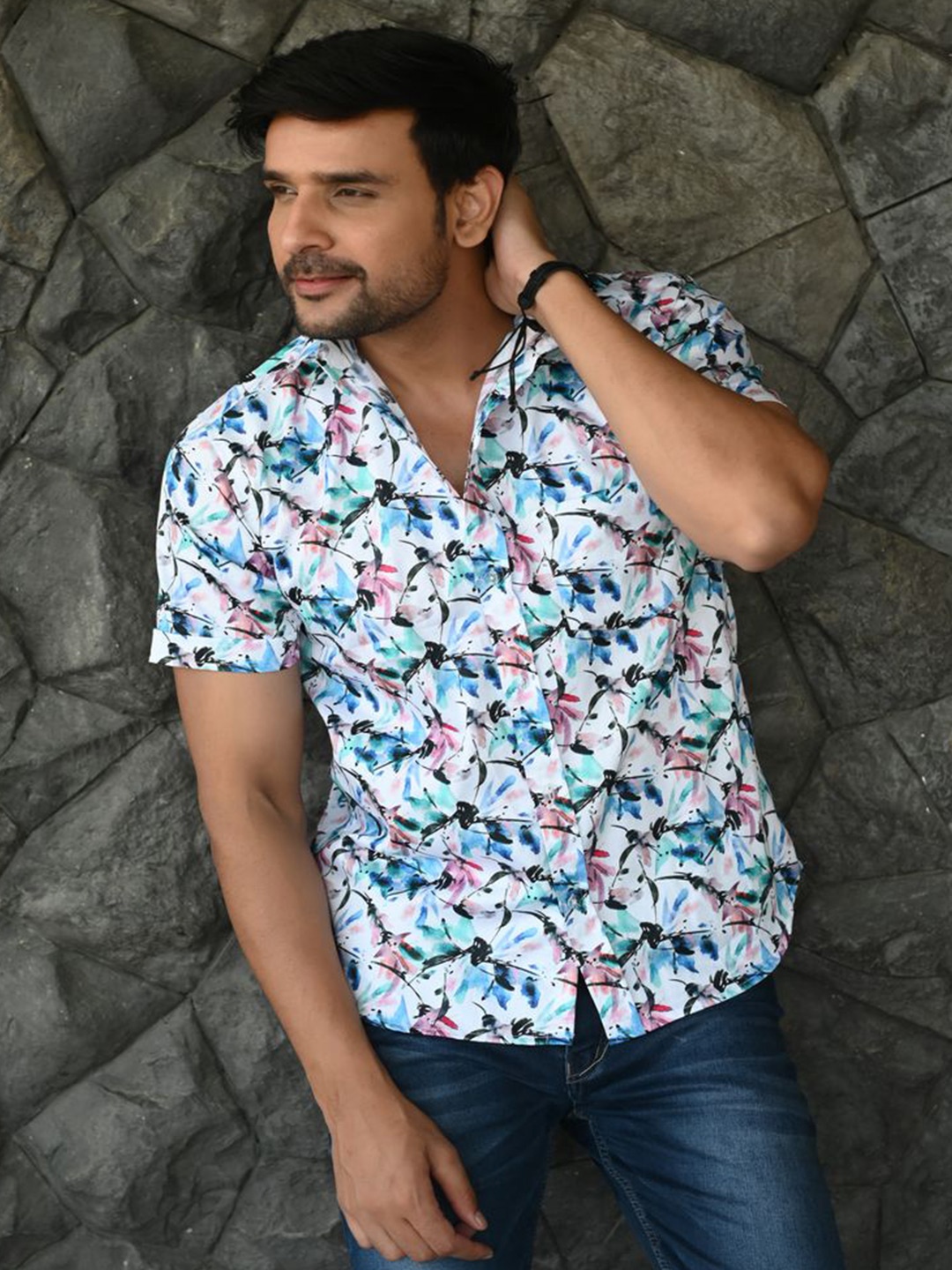 Style Matters Men Standard Fit Spread Collar Floral Printed Cotton Casual Shirt, White
Style Matters Men Standard Fit Spread Collar Floral Printed Cotton Casual Shirt, White