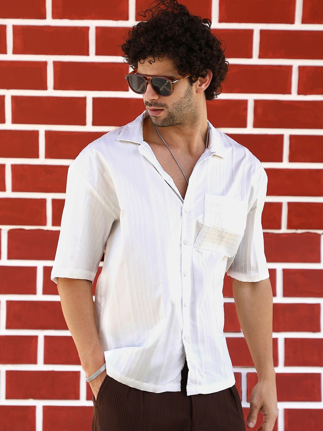 Campus Sutra Men Comfort Oversized Fit Cuban Collar Vertical Striped Casual Shirt, White
Campus Sutra Men Comfort Oversized Fit Cuban Collar Vertical Striped Casual Shirt, White