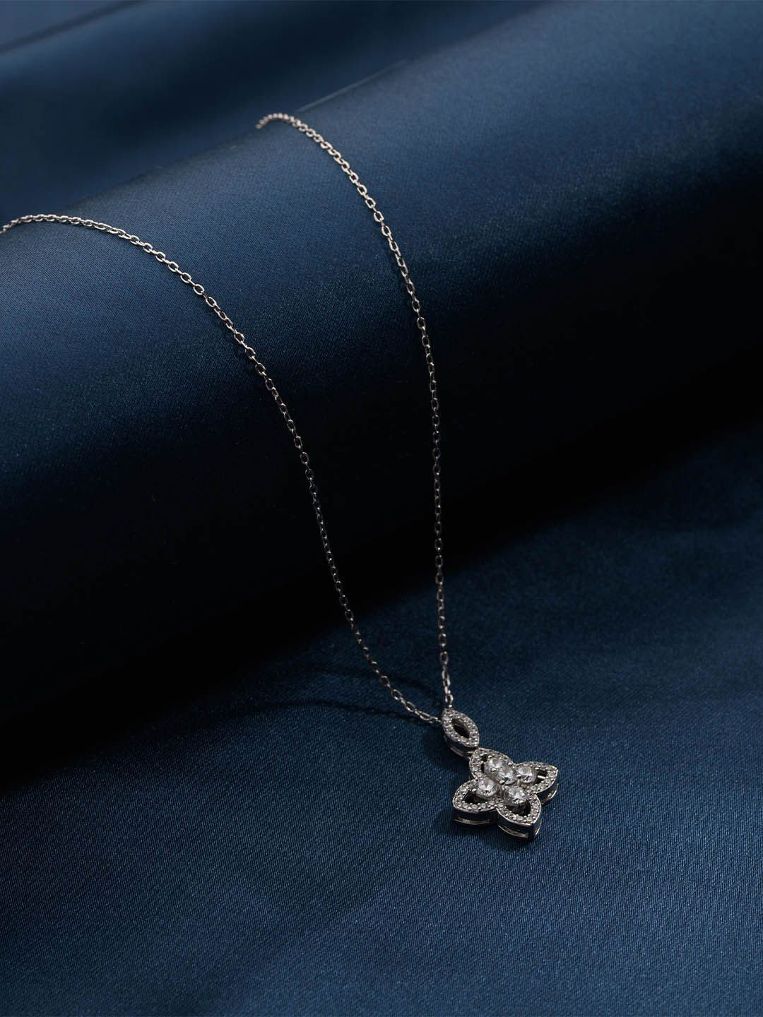 Gargi by P. N. Gadgil & Sons 925 Sterling Silver Stone Studded Geometric Pendant & Chain
Gargi by P. N. Gadgil & Sons 925 Sterling Silver Stone Studded Geometric Pendant & Chain