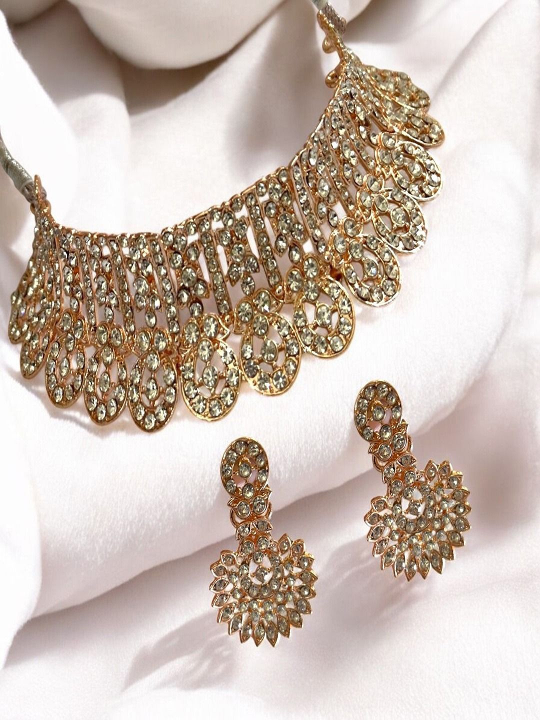 AccessHer Gold Plated American Diamond Studded Necklace and Earrings With Maang Tika
AccessHer Gold Plated American Diamond Studded Necklace and Earrings With Maang Tika