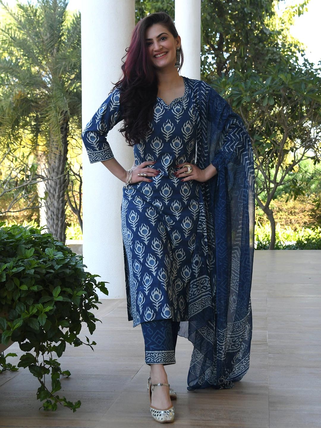 7Threads Women Ethnic Motifs Printed Regular Kurta with Trousers & With Dupatta, Blue
7Threads Women Ethnic Motifs Printed Regular Kurta with Trousers & With Dupatta, Blue