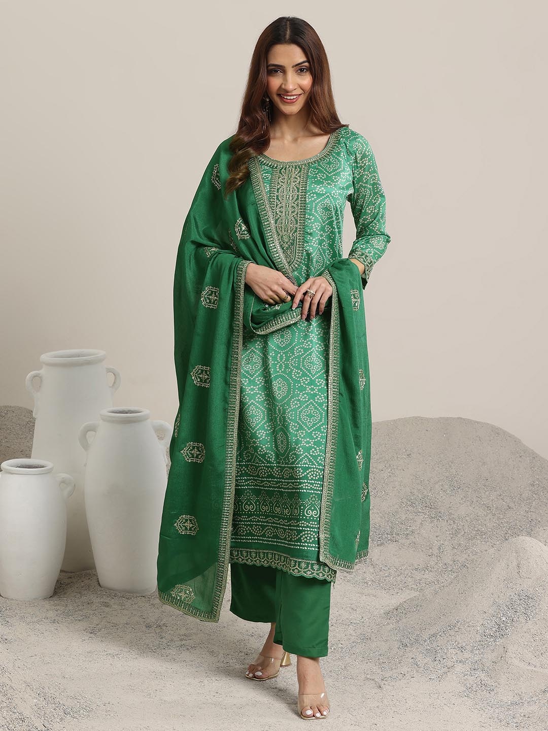 Libas Women Bandhani Printed Regular Thread Work Kurta with Trousers & With Dupatta, Green
Libas Women Bandhani Printed Regular Thread Work Kurta with Trousers & With Dupatta, Green