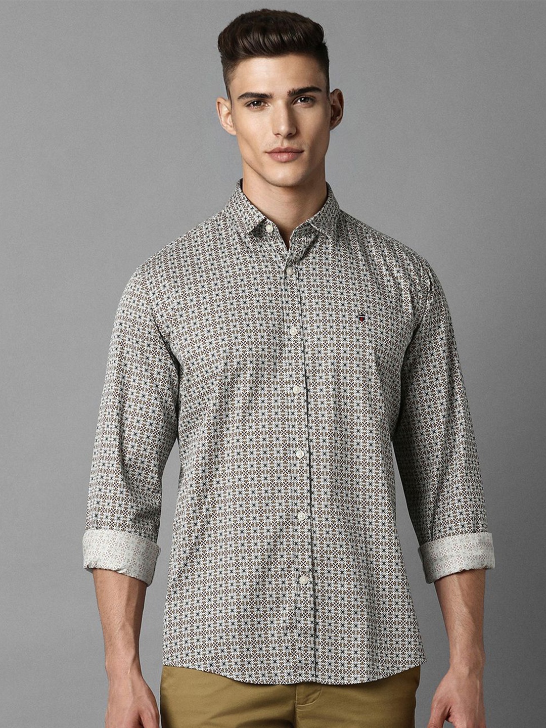 Louis Philippe Sport Men Abstract Printed Long Sleeves Pure Cotton Casual Shirt, Grey
Louis Philippe Sport Men Abstract Printed Long Sleeves Pure Cotton Casual Shirt, Grey