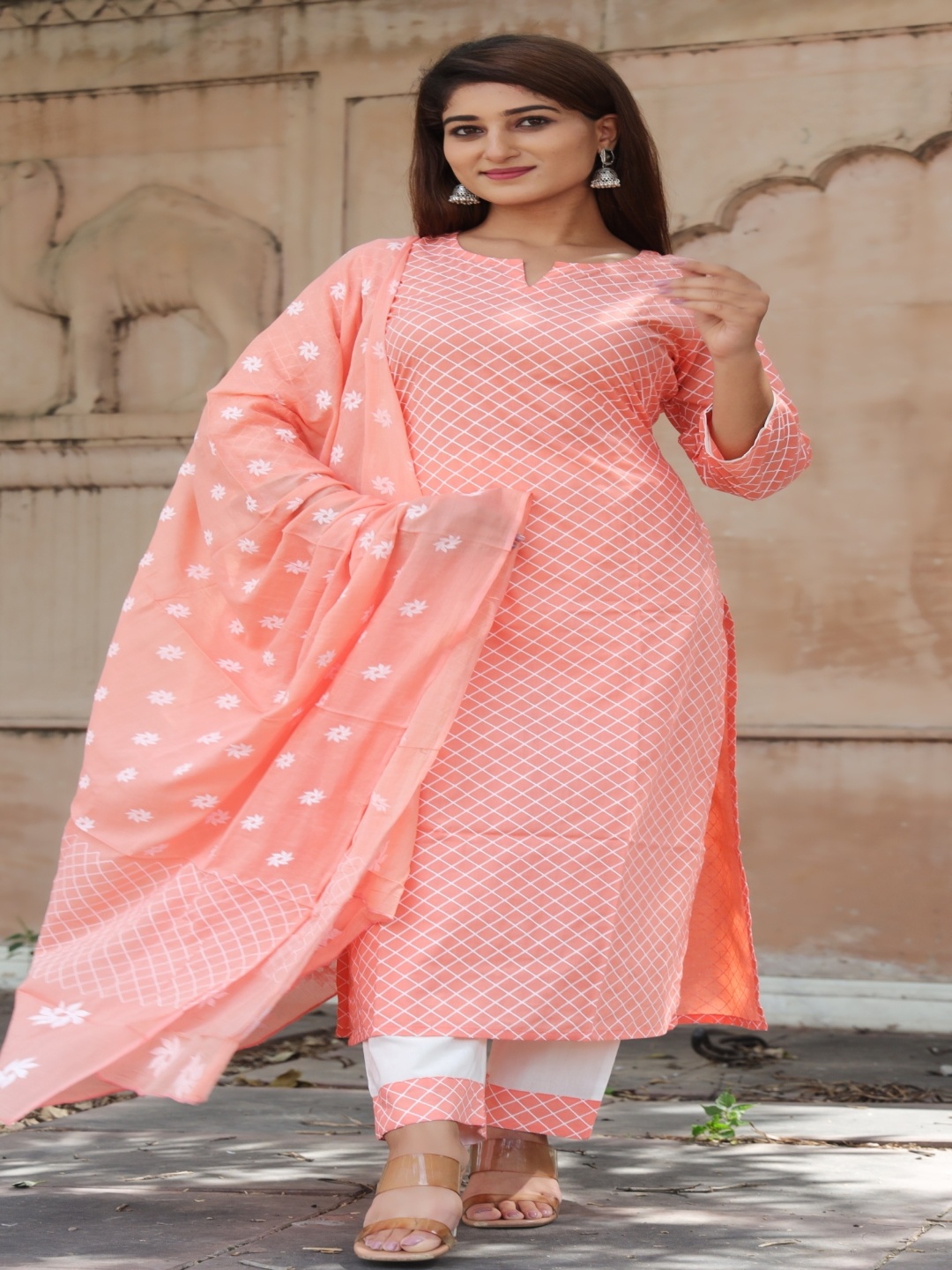 Vestimento Geometric Printed Notch Neck Straight Kurta with Trousers And Dupatta, Peach
Vestimento Geometric Printed Notch Neck Straight Kurta with Trousers And Dupatta, Peach
