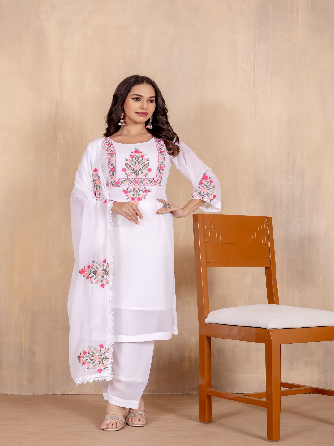 Sitanjali Floral Yoke Design Thread Work Georgette Kurta With Trouser & Dupatta, White
Sitanjali Floral Yoke Design Thread Work Georgette Kurta With Trouser & Dupatta, White