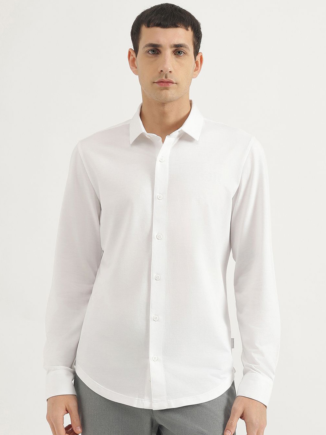 United Colors of Benetton Men Slim Fit Spread Collar Solid Cotton Casual Shirt, White
United Colors of Benetton Men Slim Fit Spread Collar Solid Cotton Casual Shirt, White