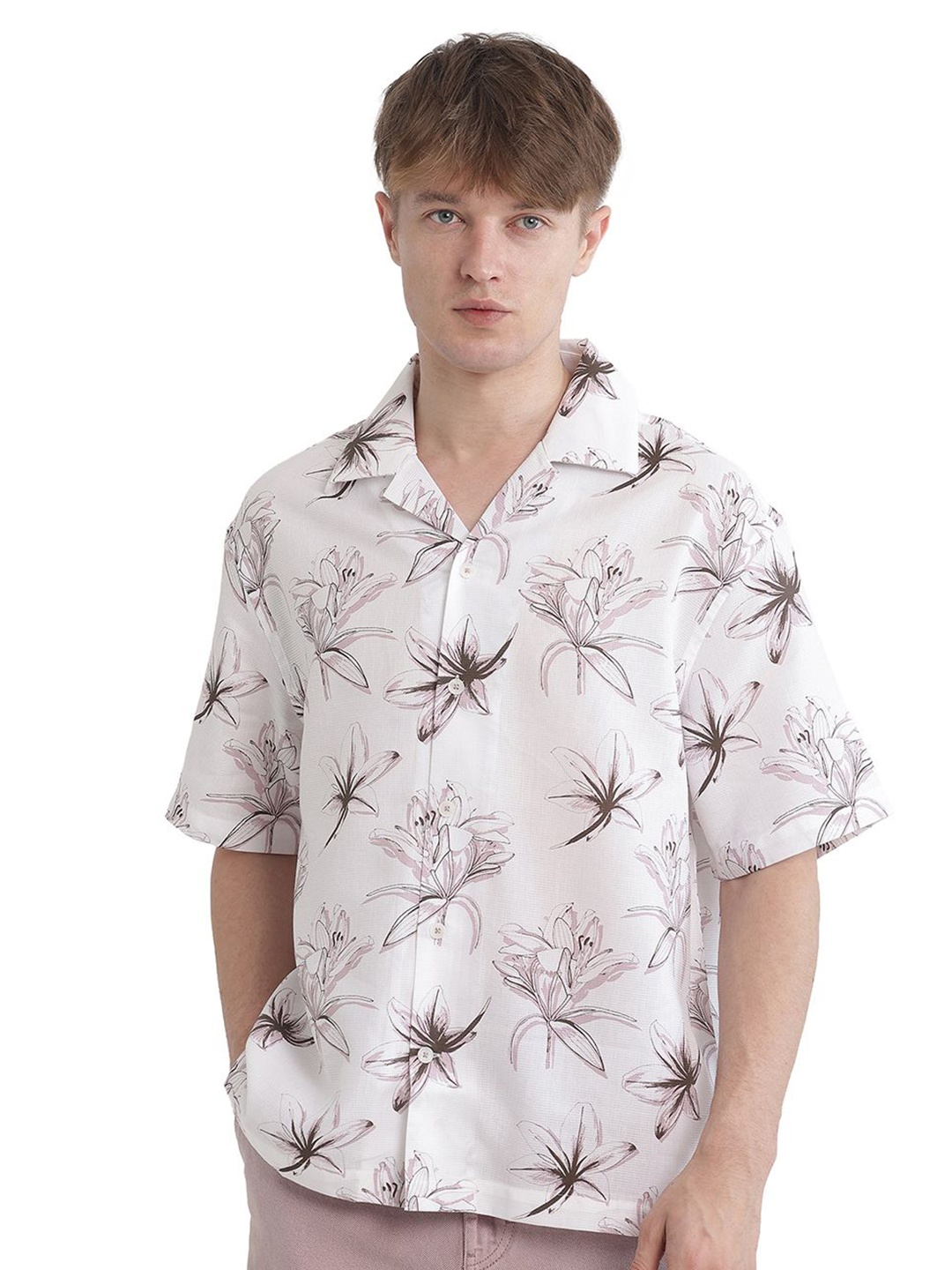 RARE RABBIT Men Comfort Boxy Floral Opaque Printed Casual Shirt, White
RARE RABBIT Men Comfort Boxy Floral Opaque Printed Casual Shirt, White