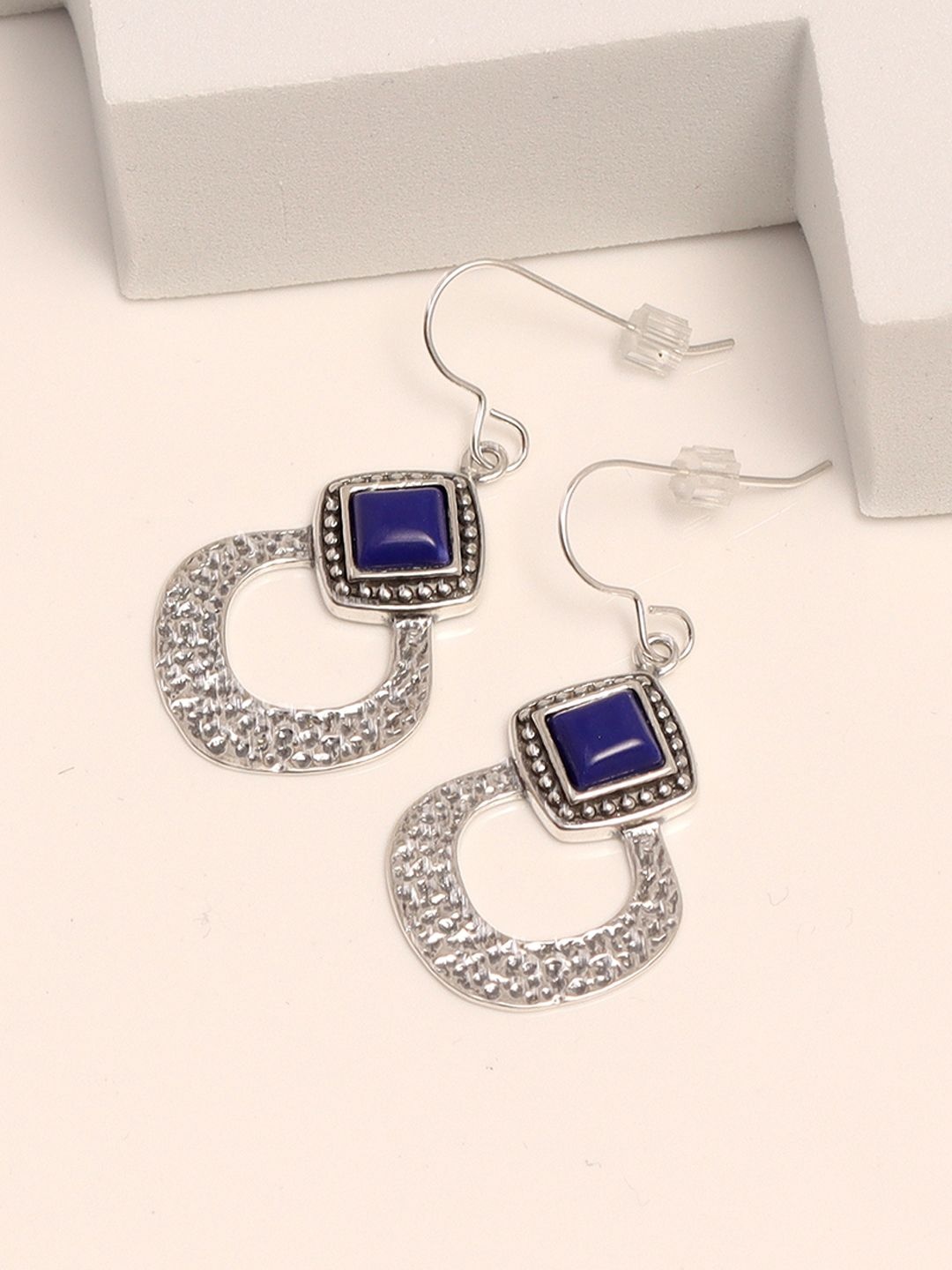 LeCalla 925 Sterling Silver Rhodium-Plated Stone Studded Geometric Shaped Drop Earrings
LeCalla 925 Sterling Silver Rhodium-Plated Stone Studded Geometric Shaped Drop Earrings