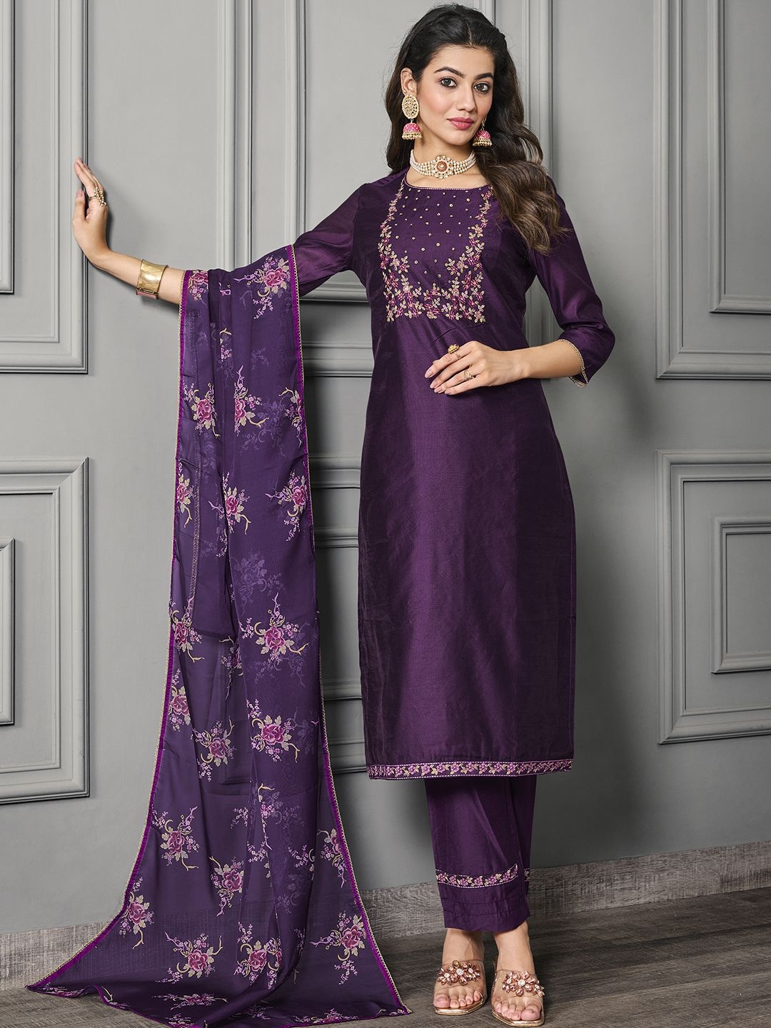 Krimmple Women Floral Embroidered Regular Sequinned Kurti with Pyjamas & With Dupatta, Purple
Krimmple Women Floral Embroidered Regular Sequinned Kurti with Pyjamas & With Dupatta, Purple