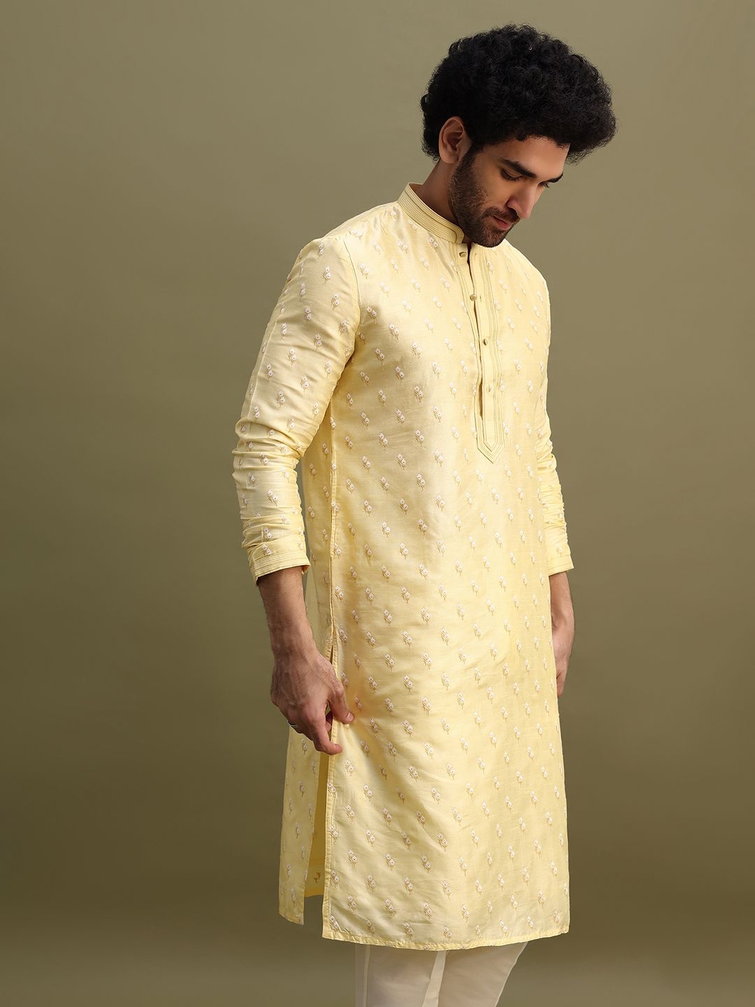 KALKI Fashion Floral Embroidered Mandarin Collar Thread Work Straight Kurta With Trouser, Yellow
KALKI Fashion Floral Embroidered Mandarin Collar Thread Work Straight Kurta With Trouser, Yellow