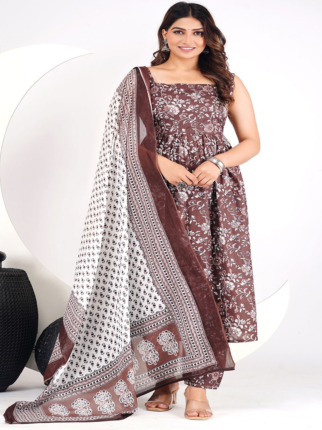 JD FINISHING Women Floral Printed Tiered Kantha Work Pure Cotton Kurti with Palazzos & With Dupatta, Brown
JD FINISHING Women Floral Printed Tiered Kantha Work Pure Cotton Kurti with Palazzos & With Dupatta, Brown