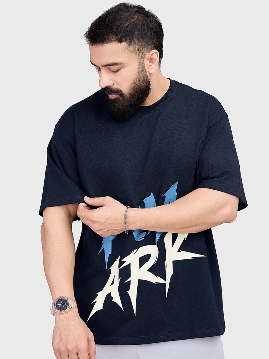 FUAARK Men Anti Odour Typography Printed Round Neck Cotton Oversized T-shirt, Navy blue
FUAARK Men Anti Odour Typography Printed Round Neck Cotton Oversized T-shirt, Navy blue