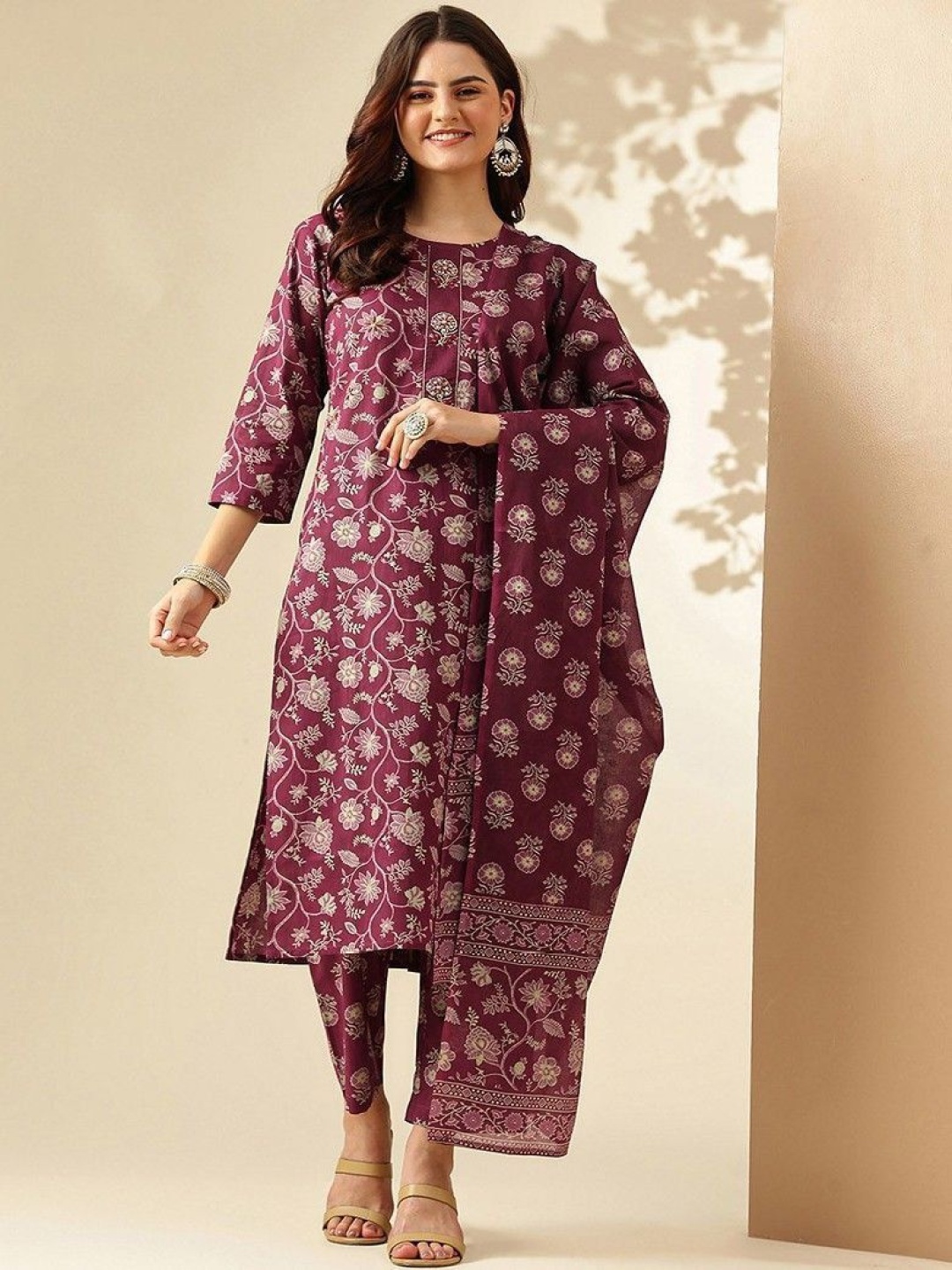 Modestouze Attires Women Floral Printed Regular Sequinned Kurta with Trousers & With Dupatta, Purple
Modestouze Attires Women Floral Printed Regular Sequinned Kurta with Trousers & With Dupatta, Purple