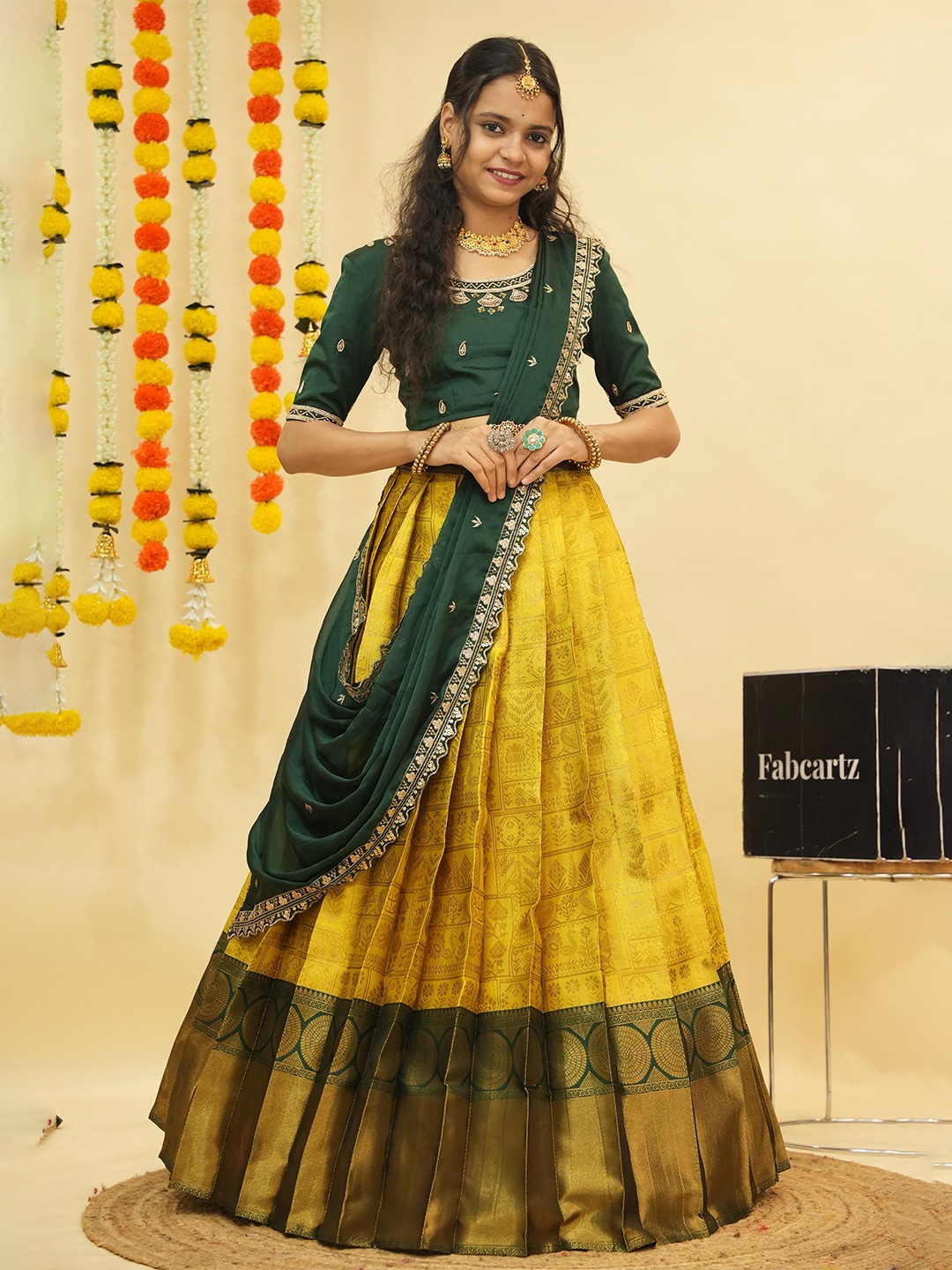 Fabcartz Embellished Beads & Stones Semi-Stitched Lehenga & Unstitched Blouse With Dupatta, Yellow
Fabcartz Embellished Beads & Stones Semi-Stitched Lehenga & Unstitched Blouse With Dupatta, Yellow