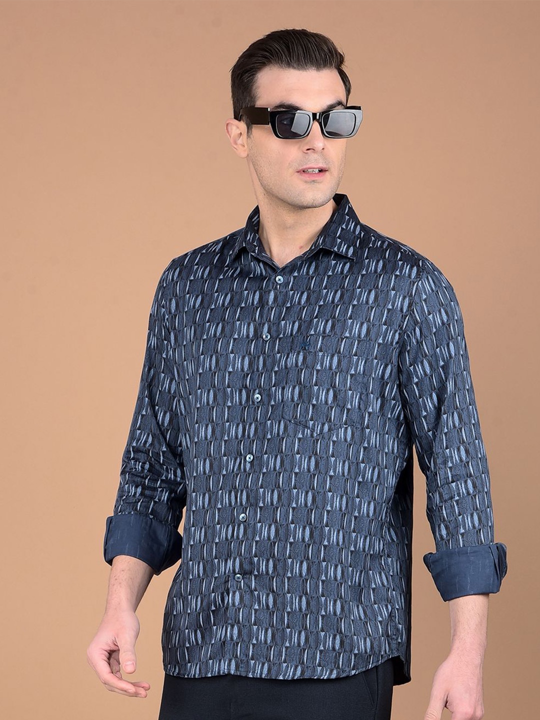 Crimsoune Club Men Classic Slim Fit Spread Collar Abstract Printed Cotton Casual Shirt, Blue
Crimsoune Club Men Classic Slim Fit Spread Collar Abstract Printed Cotton Casual Shirt, Blue