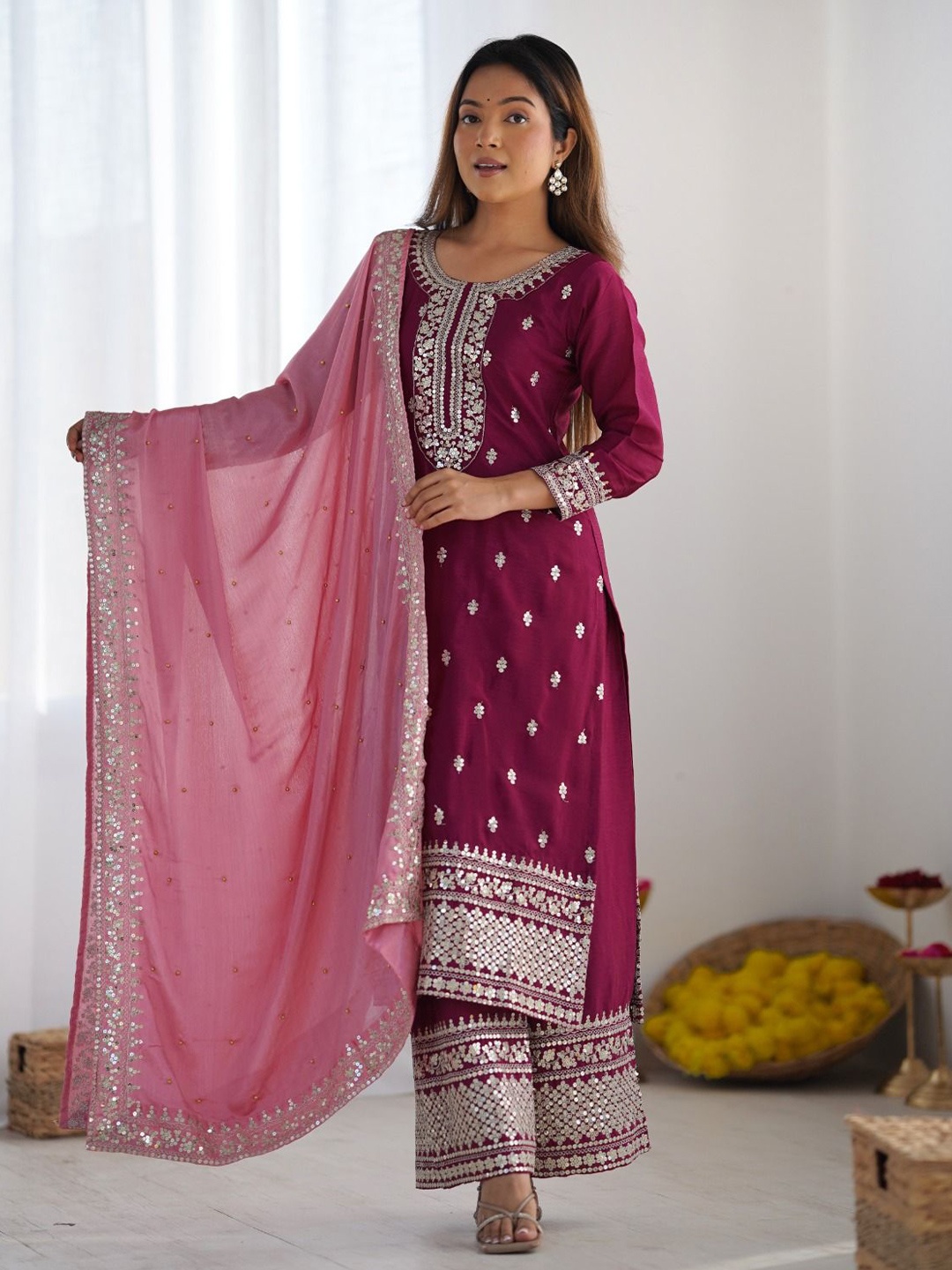 SHREE KHODAL FASHION Ethnic Motifs Embroidered Sequinned Kurta with Palazzos & Dupatta, Maroon
SHREE KHODAL FASHION Ethnic Motifs Embroidered Sequinned Kurta with Palazzos & Dupatta, Maroon