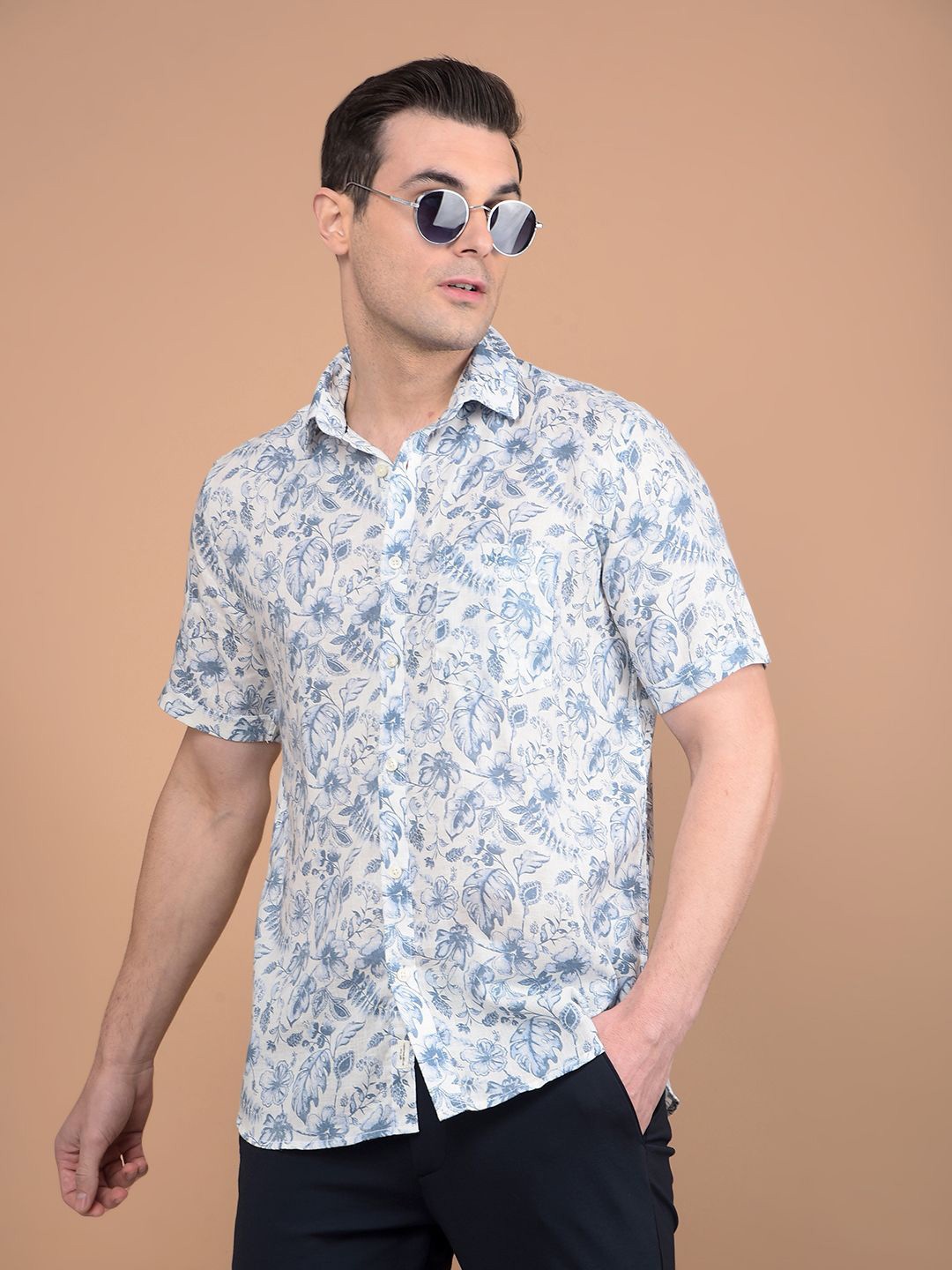 Crimsoune Club Men Classic Slim Fit Spread Collar Floral Printed Cotton Casual Shirt, Blue
Crimsoune Club Men Classic Slim Fit Spread Collar Floral Printed Cotton Casual Shirt, Blue