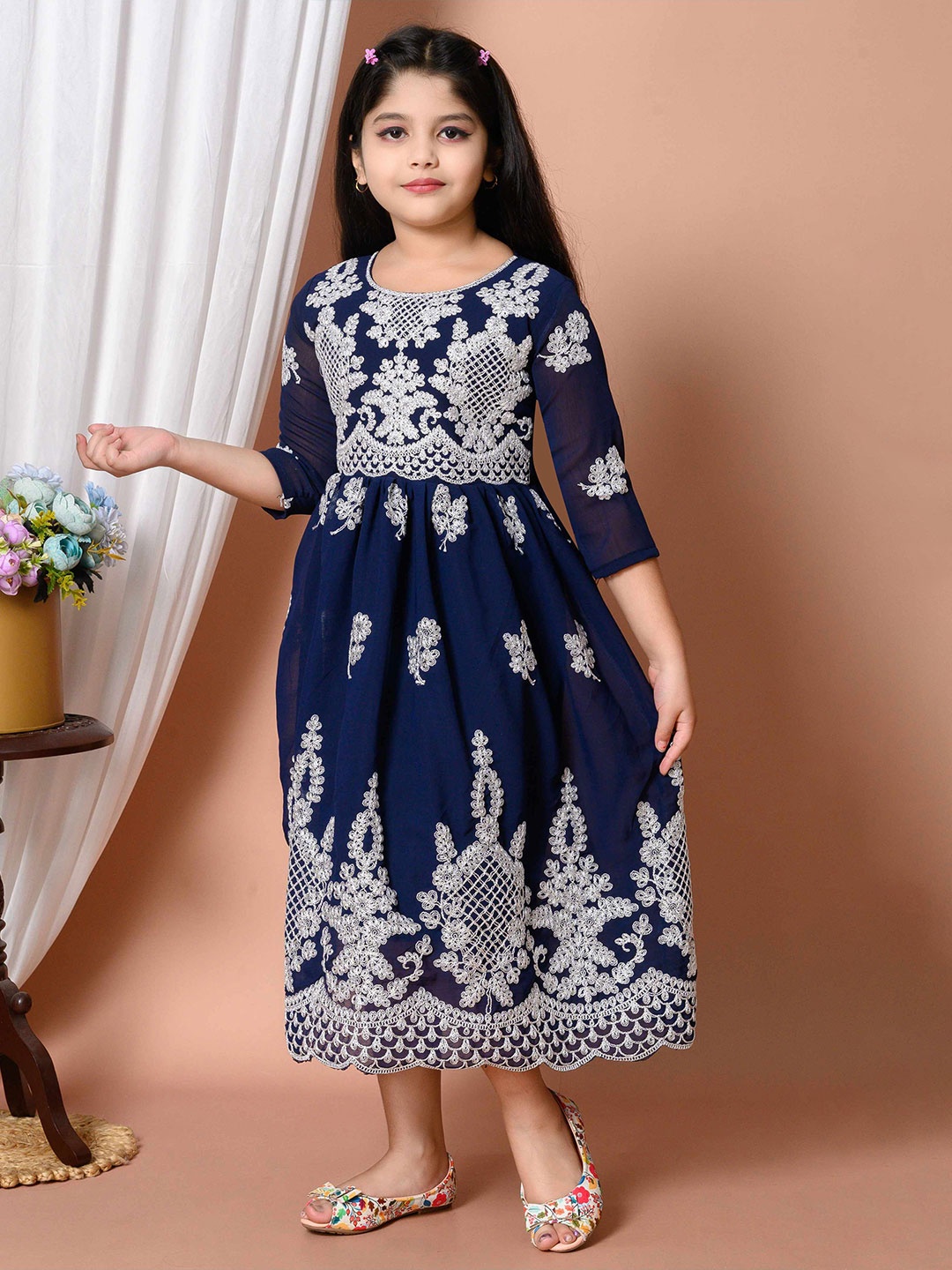 BARKAT DESIGNING PLANET Girls Floral Embroidered Chiffon Fit & Flare Midi Dress, Navy blue
BARKAT DESIGNING PLANET Girls Floral Embroidered Chiffon Fit & Flare Midi Dress, Navy blue