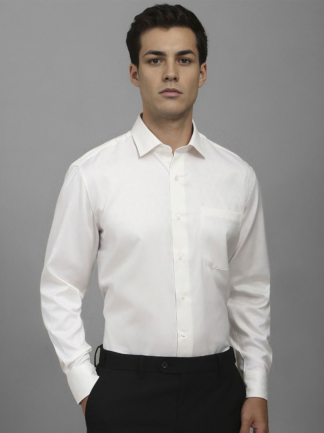 Luxure by Louis Philippe Men Classic Slim Fit Spread Collar Solid Cotton Formal Shirt, White
Luxure by Louis Philippe Men Classic Slim Fit Spread Collar Solid Cotton Formal Shirt, White