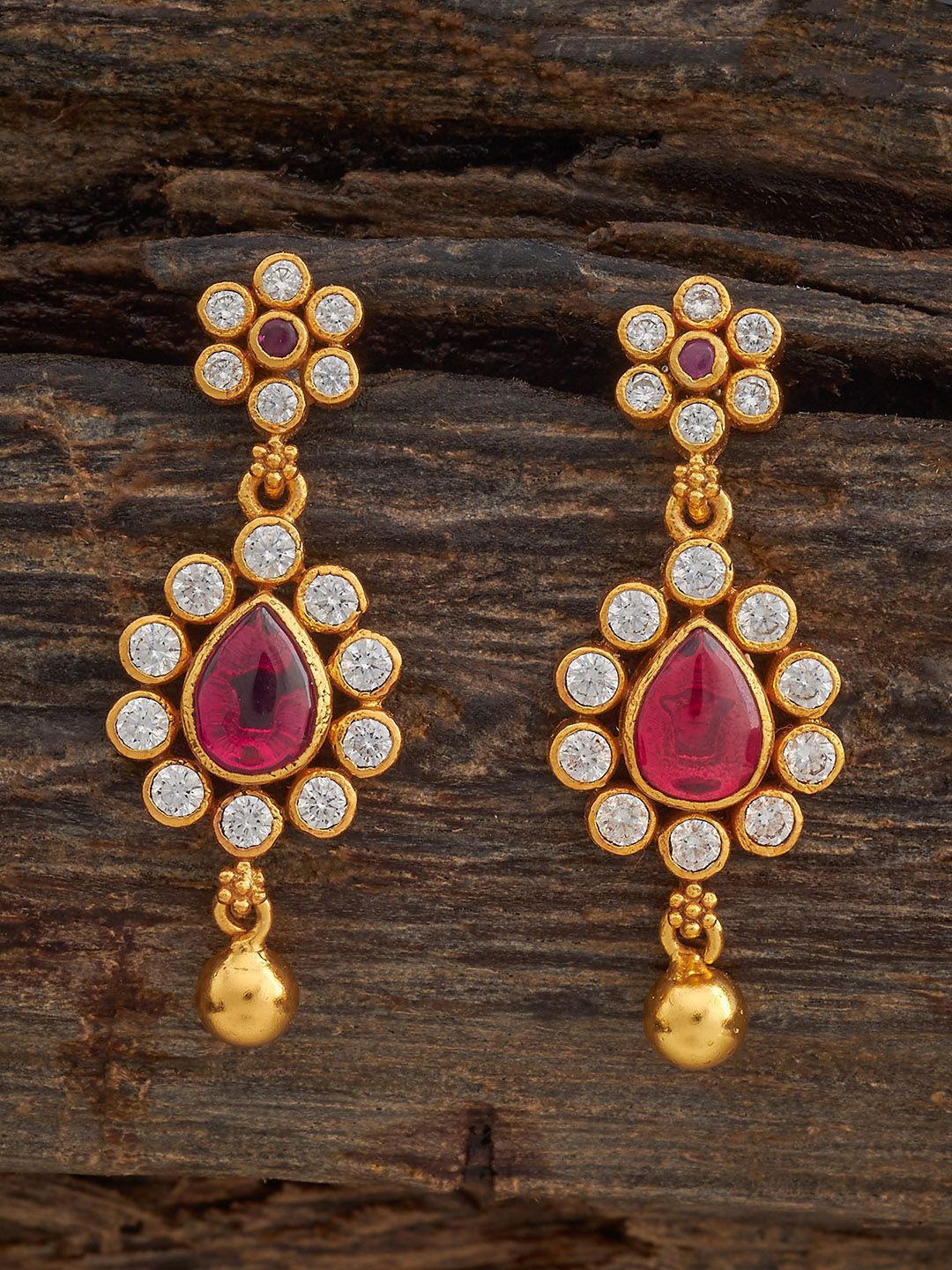 Kushal's Fashion Jewellery 92.5 Pure Silver Gold-Plated Zircon Studded Drop Earrings
Kushal's Fashion Jewellery 92.5 Pure Silver Gold-Plated Zircon Studded Drop Earrings