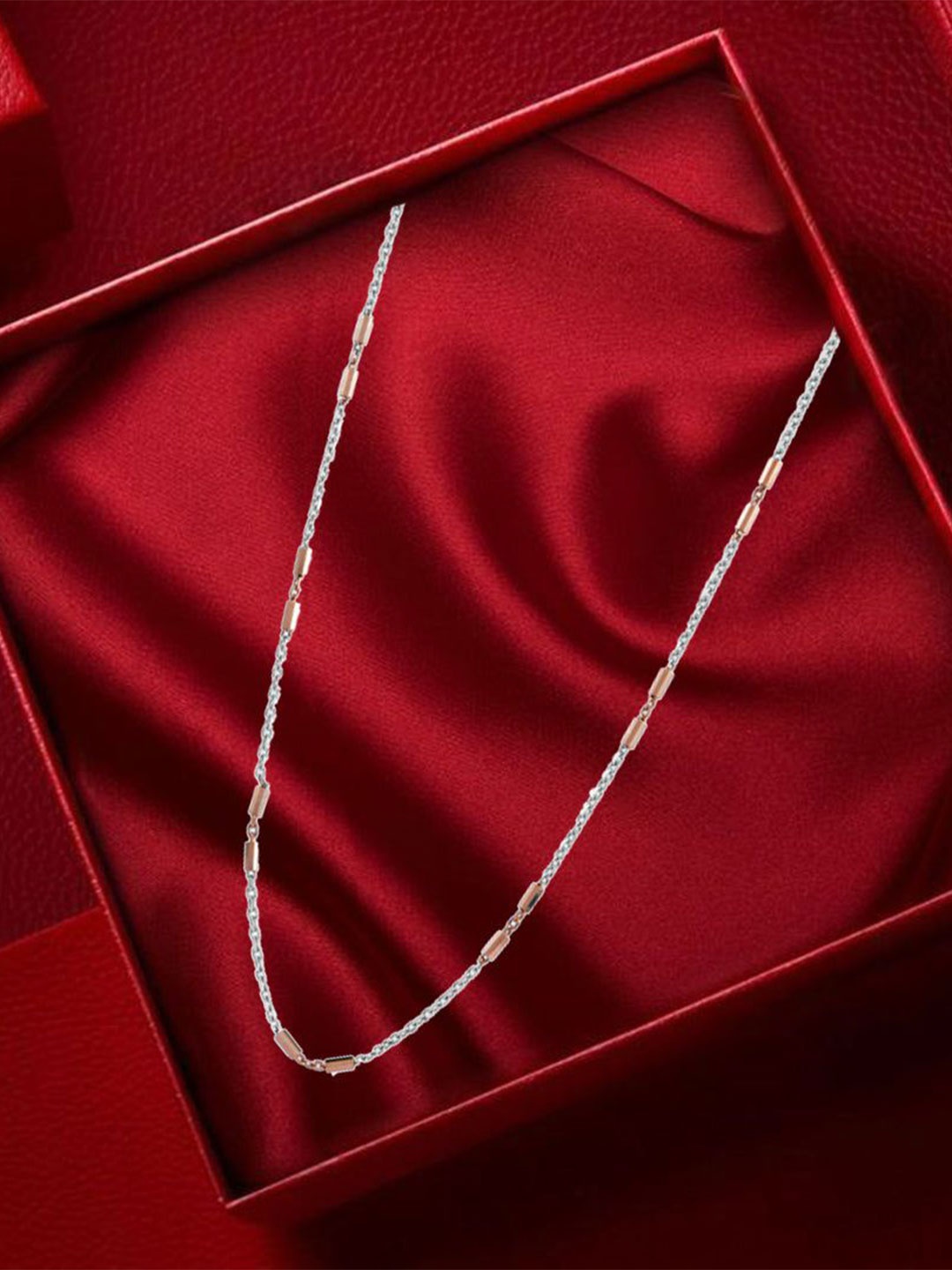 Nipura 925 Sterling Silver Rhodium-Plated Artificial Stones Studded Bead Minimal Chain
Nipura 925 Sterling Silver Rhodium-Plated Artificial Stones Studded Bead Minimal Chain