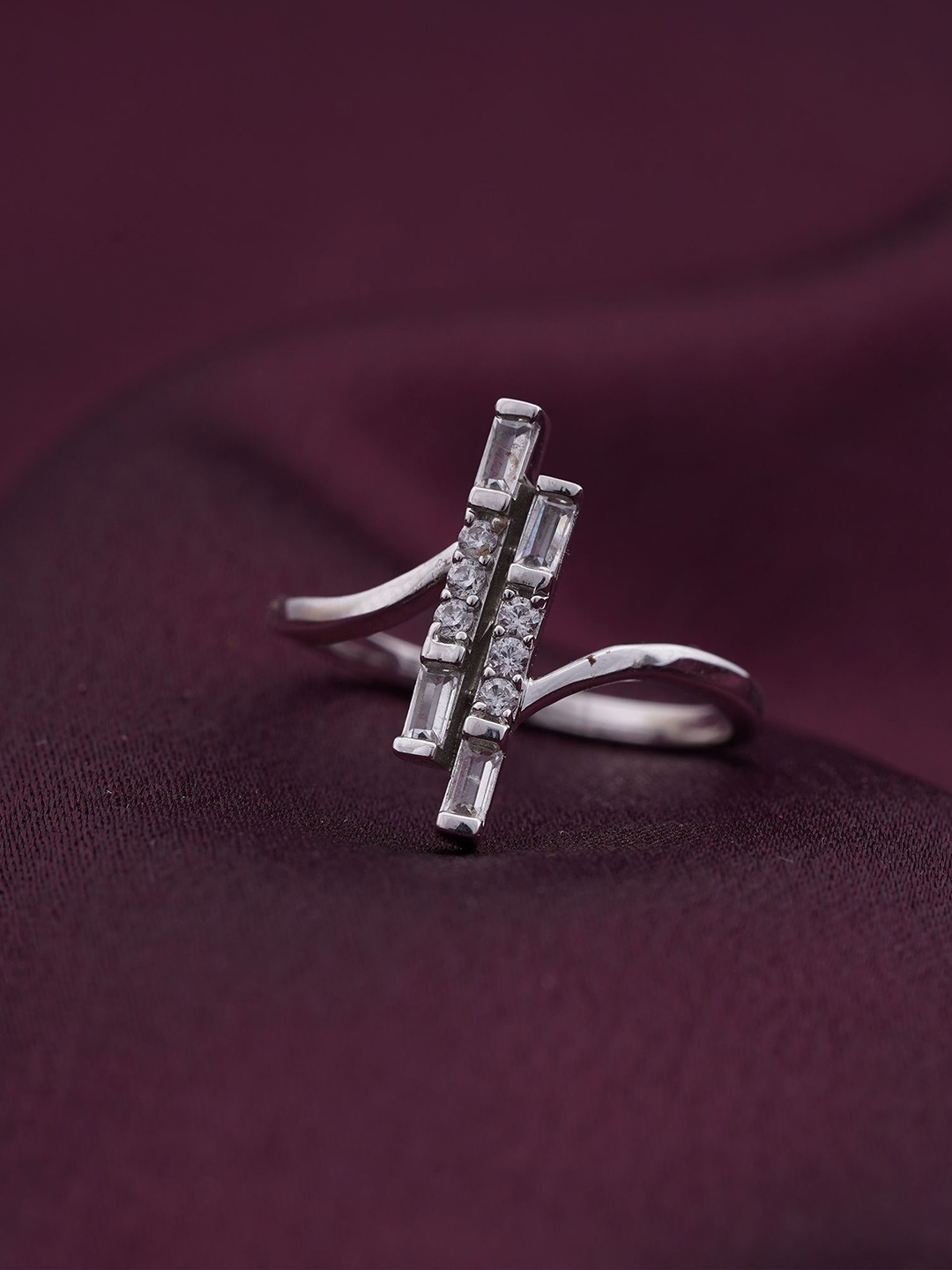 Zalkari Sterling Silver Rhodium-Plated Cubic Zirconia Stone-Studded Adjustable Finger Ring
Zalkari Sterling Silver Rhodium-Plated Cubic Zirconia Stone-Studded Adjustable Finger Ring