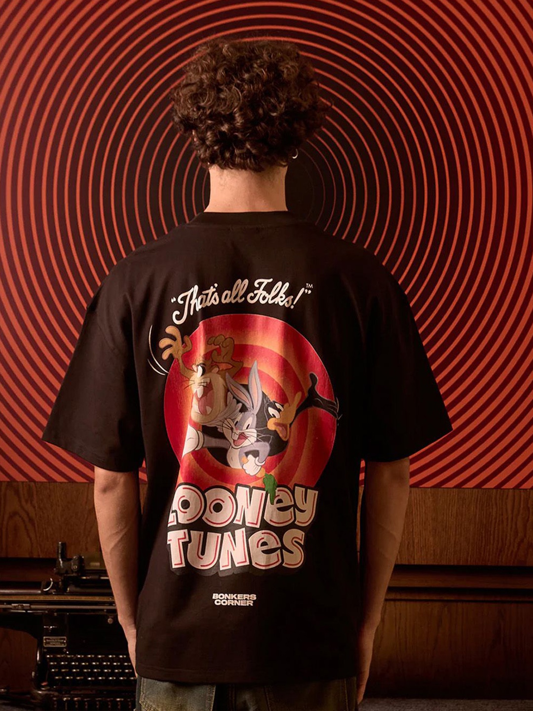 Bonkers Corner Men Looney Tunes Graphic Printed Round Neck Cotton Oversized T-shirt, Black
Bonkers Corner Men Looney Tunes Graphic Printed Round Neck Cotton Oversized T-shirt, Black