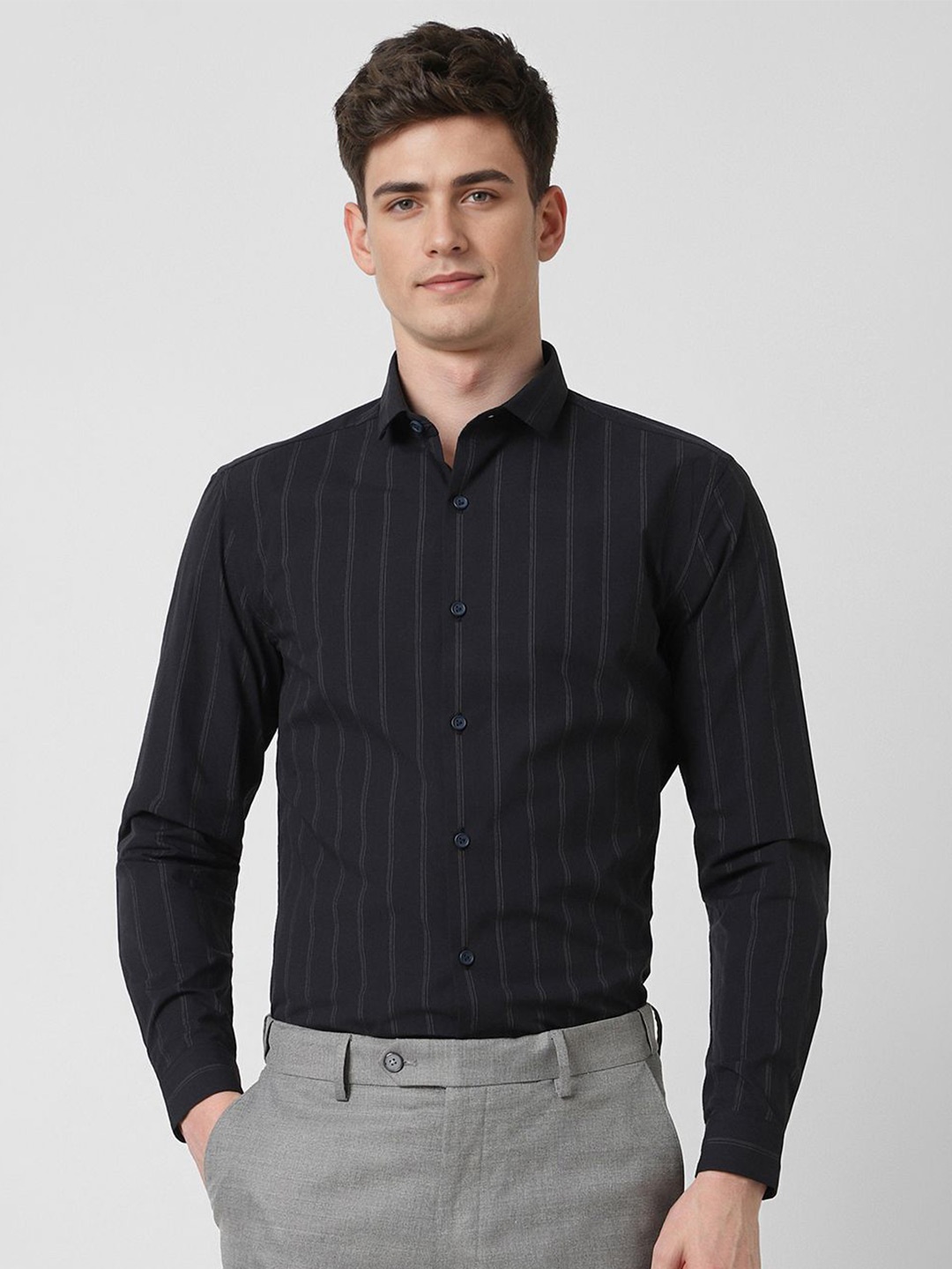 Peter England Men Slim Fit Spread Collar Vertical Striped Cotton Casual Shirt, Black
Peter England Men Slim Fit Spread Collar Vertical Striped Cotton Casual Shirt, Black