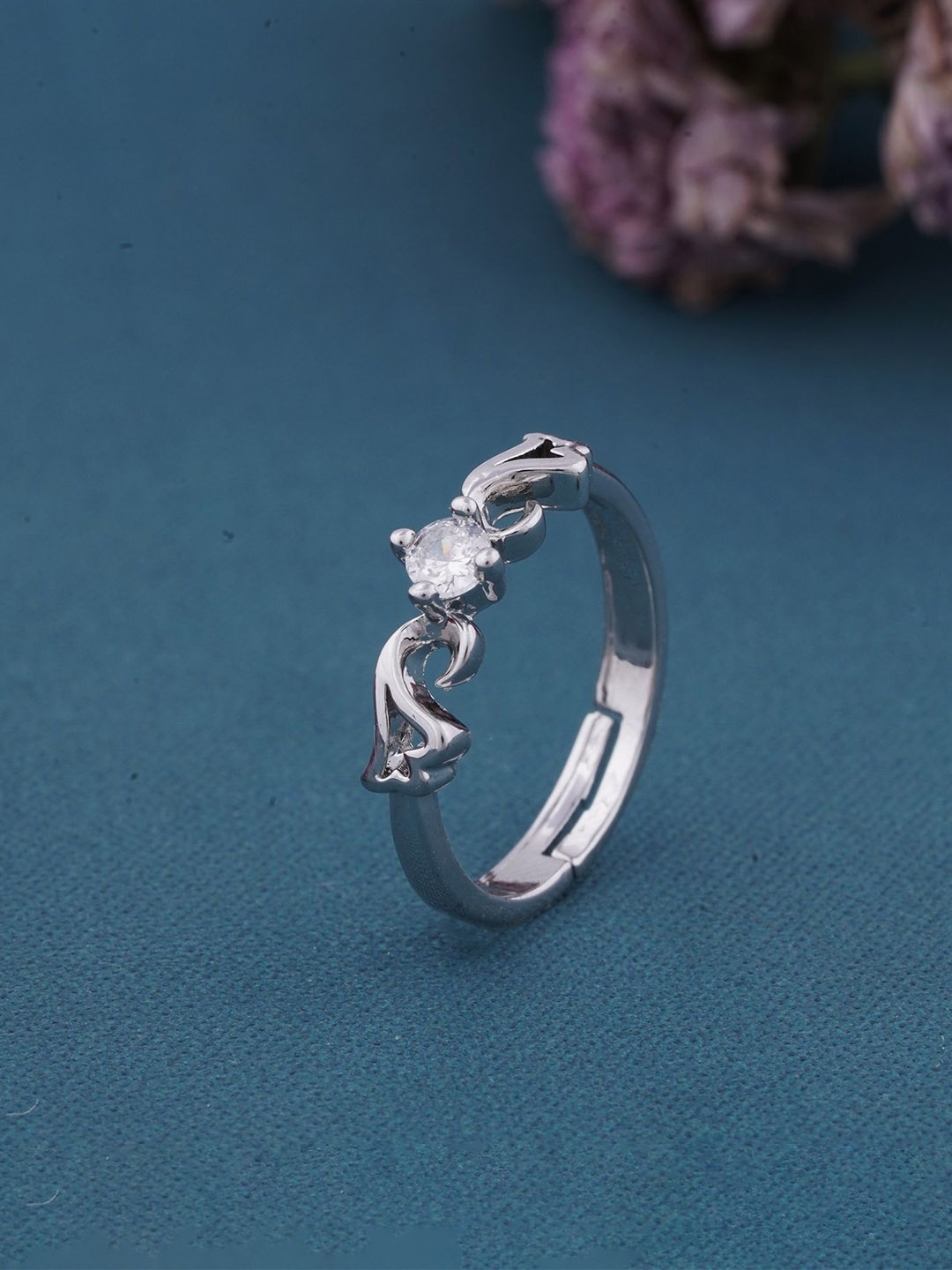 Zalkari 925 Sterling Silver Rhodium-Plated Cubic Zirconia-Studded Beachy Wave Finger Ring
Zalkari 925 Sterling Silver Rhodium-Plated Cubic Zirconia-Studded Beachy Wave Finger Ring