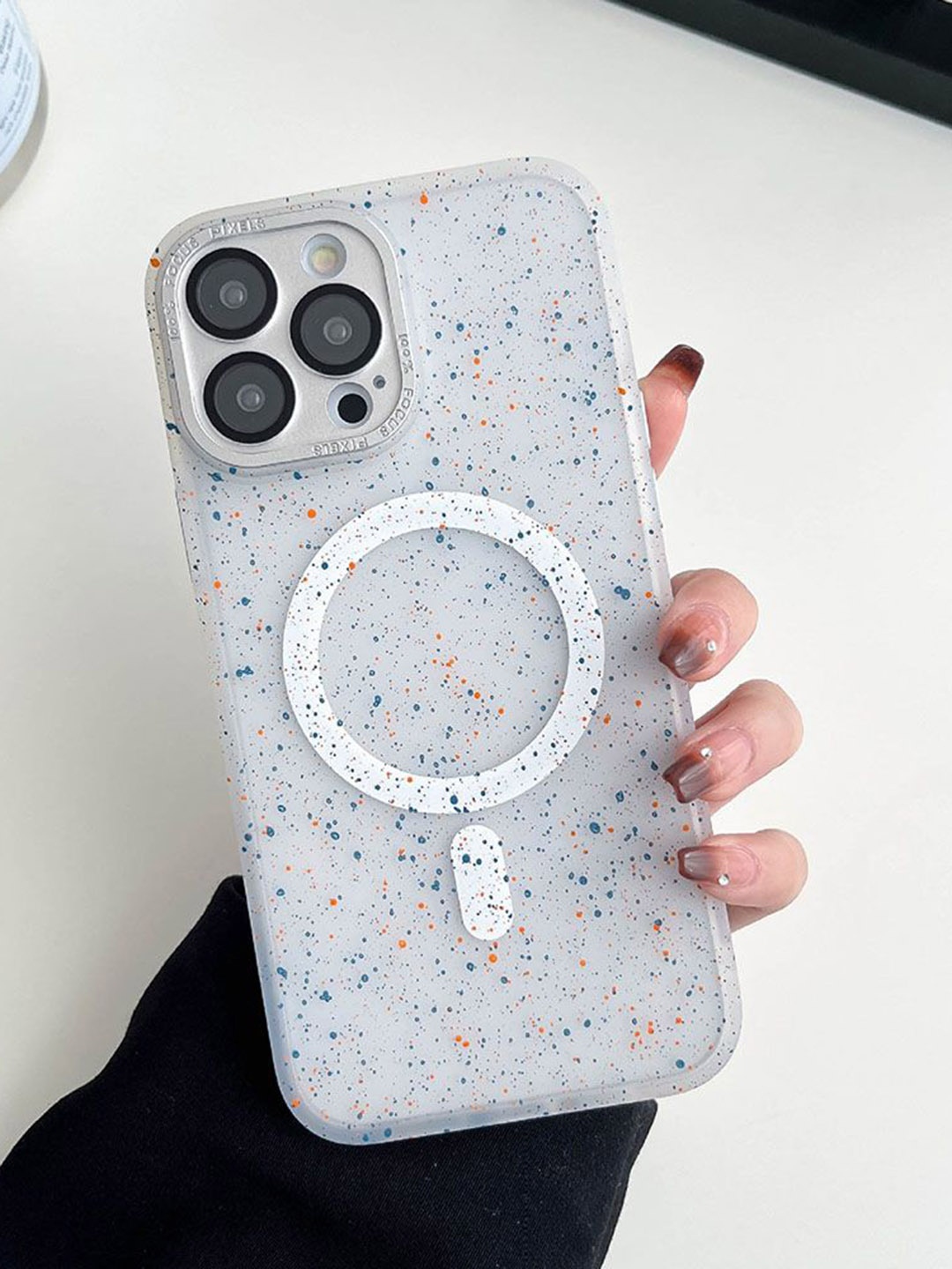 Luxury Kase LK098 Anti-Splash Magnetic Wireless Charging iPhone 14 Pro Max Back Case, White
Luxury Kase LK098 Anti-Splash Magnetic Wireless Charging iPhone 14 Pro Max Back Case, White