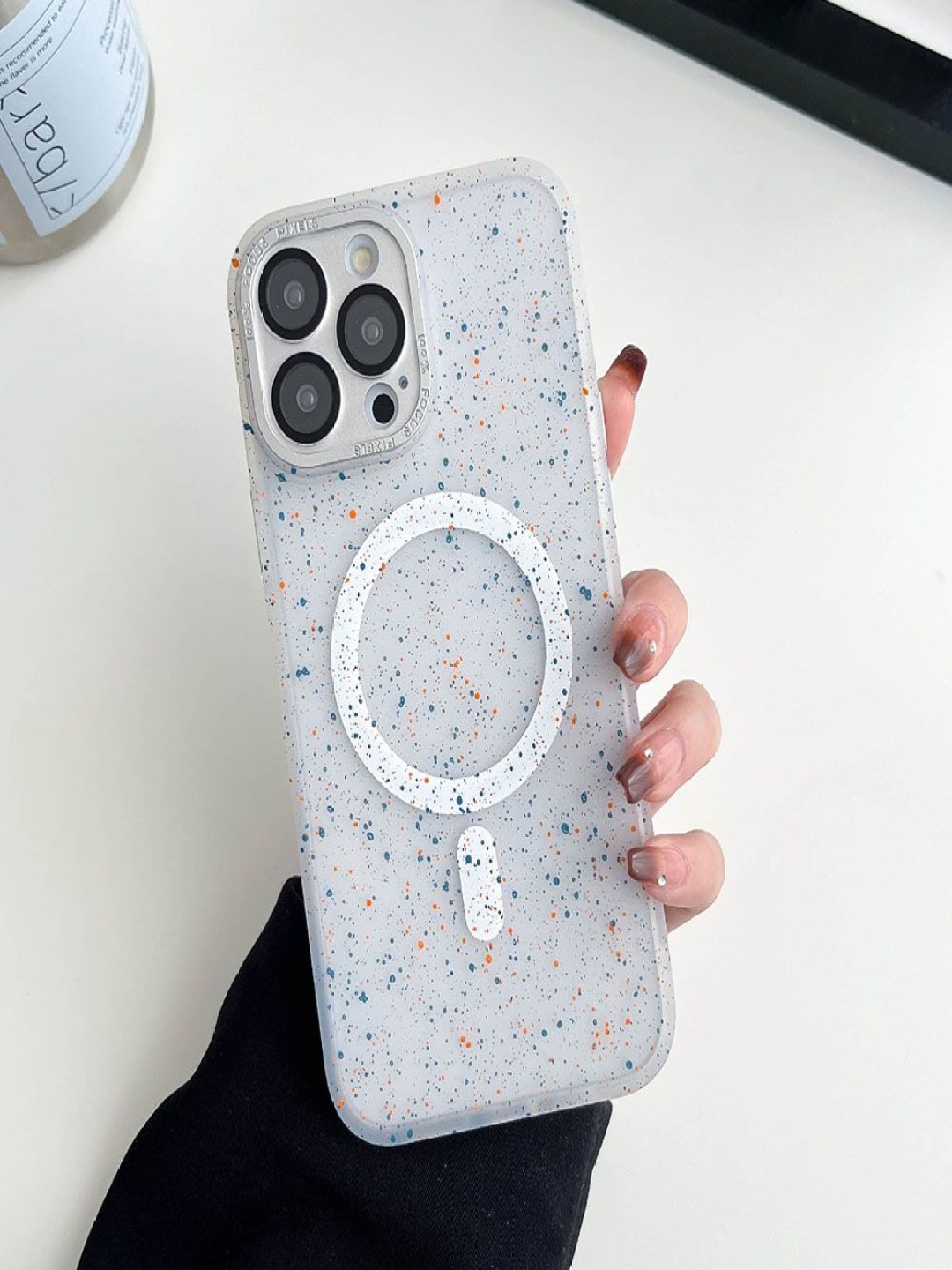 Luxury Kase LK098 Anti-Splash Magnetic Wireless Charging iPhone 12 Pro Max Back Case, White
Luxury Kase LK098 Anti-Splash Magnetic Wireless Charging iPhone 12 Pro Max Back Case, White