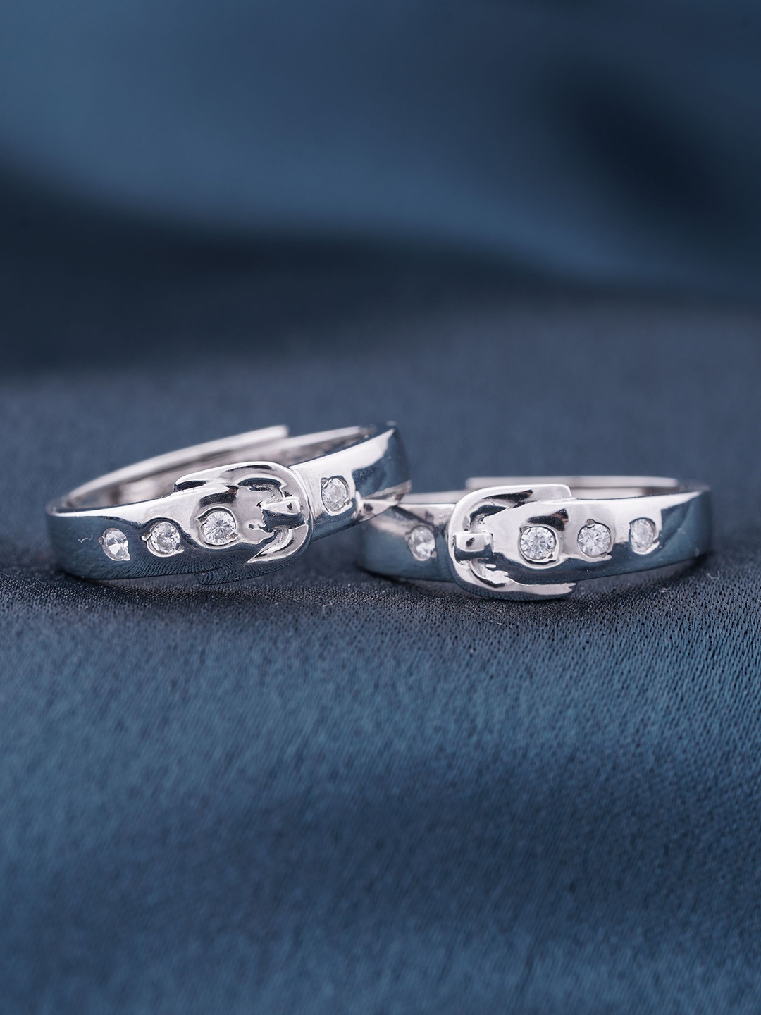 Zalkari Unisex Set Of 2 Rhodium-Plated Cubic Zirconia-Studded Adjustable Finger Rings, Silver
Zalkari Unisex Set Of 2 Rhodium-Plated Cubic Zirconia-Studded Adjustable Finger Rings, Silver