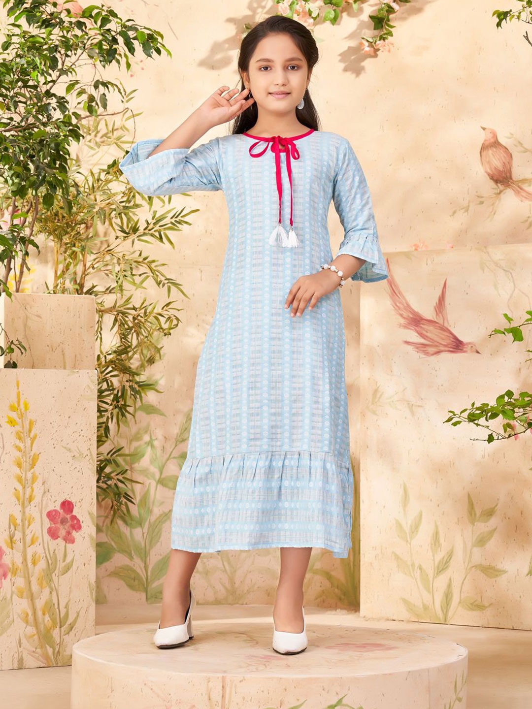 HERE&NOW Girls Striped Tie-Up Neck Bell Sleeve Cotton Shift Midi Dress, Turquoise blue
HERE&NOW Girls Striped Tie-Up Neck Bell Sleeve Cotton Shift Midi Dress, Turquoise blue