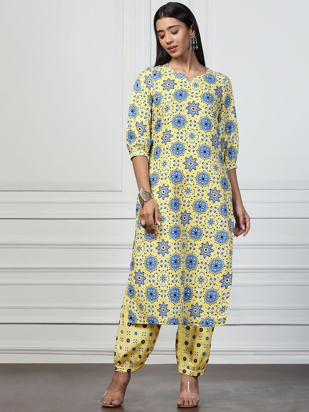Moda Rapido Women Ethnic Motifs Printed Regular Kurta with Trousers, Yellow
Moda Rapido Women Ethnic Motifs Printed Regular Kurta with Trousers, Yellow