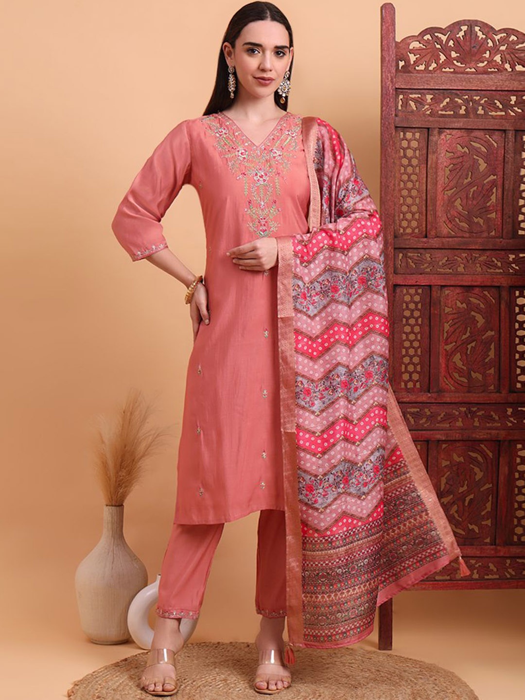 SUNDARNAARI Floral Embroidered Thread Work Organic Cotton Kurta With Trousers & Dupatta, Peach
SUNDARNAARI Floral Embroidered Thread Work Organic Cotton Kurta With Trousers & Dupatta, Peach