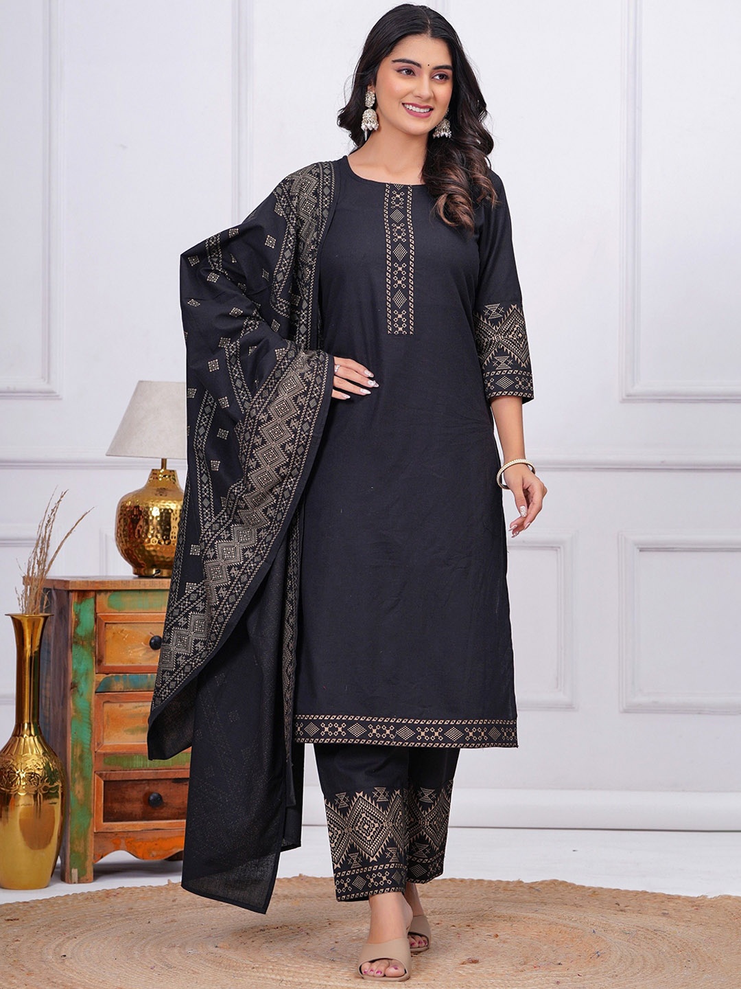 PINGAKSH Women Floral Embroidered Regular Pure Cotton Kurta with Palazzos & With Dupatta, Black
PINGAKSH Women Floral Embroidered Regular Pure Cotton Kurta with Palazzos & With Dupatta, Black