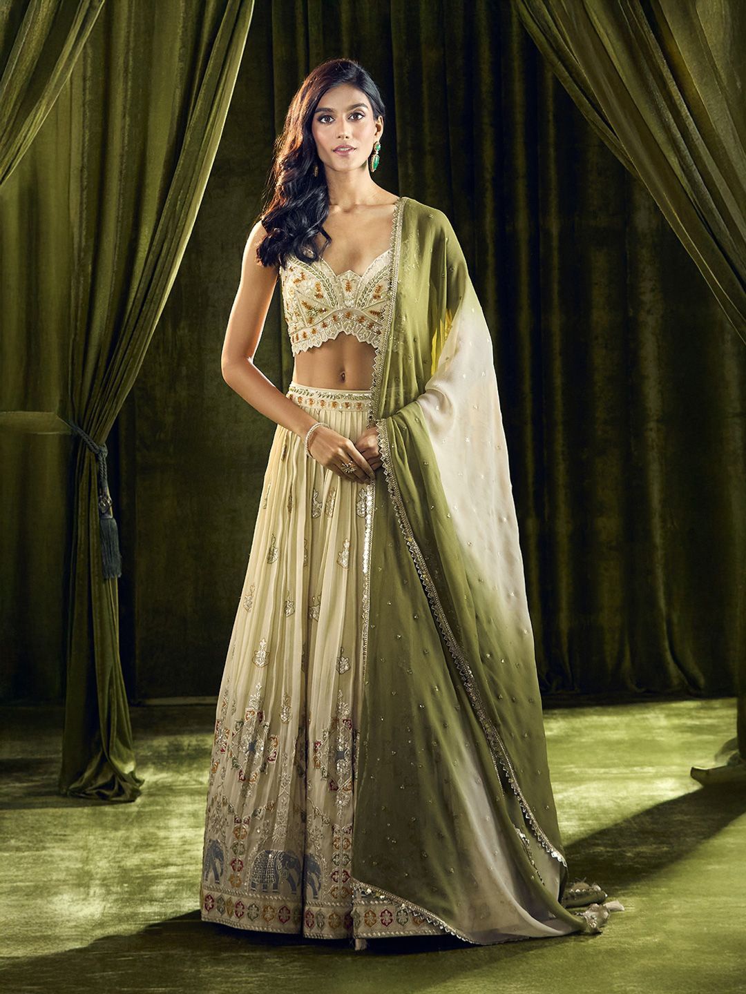 Alaya Advani Embroidered Thread Work Ready to Wear Lehenga & Blouse With Dupatta, Cream
Alaya Advani Embroidered Thread Work Ready to Wear Lehenga & Blouse With Dupatta, Cream
