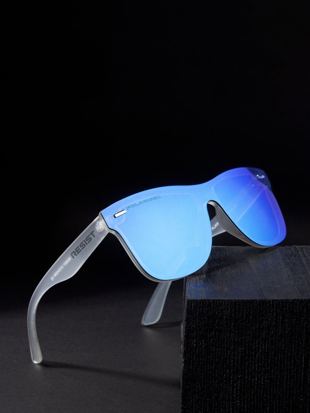 RESIST EYEWEAR Unisex Wayfarer Sunglasses with UV Protected Lens FLATONICS WHITE AQUA, Turquoise blue
RESIST EYEWEAR Unisex Wayfarer Sunglasses with UV Protected Lens FLATONICS WHITE AQUA, Turquoise blue