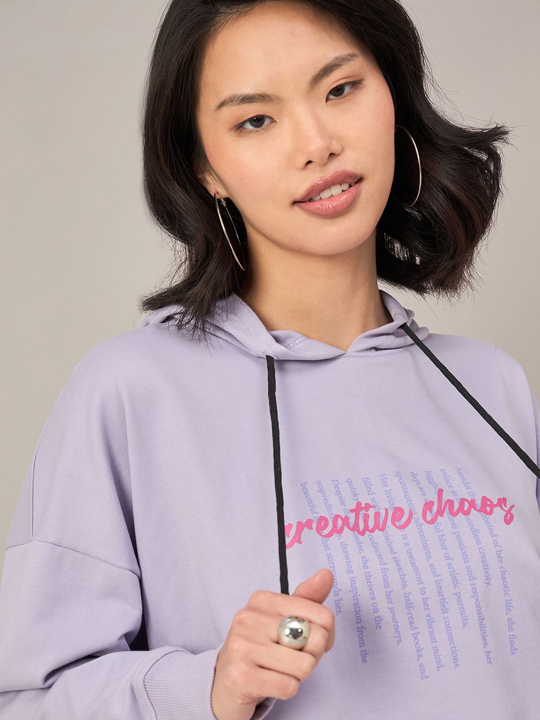 The Roadster Lifestyle Co. Women Printed Hooded Pullover Crop Sweatshirt, Purple
The Roadster Lifestyle Co. Women Printed Hooded Pullover Crop Sweatshirt, Purple