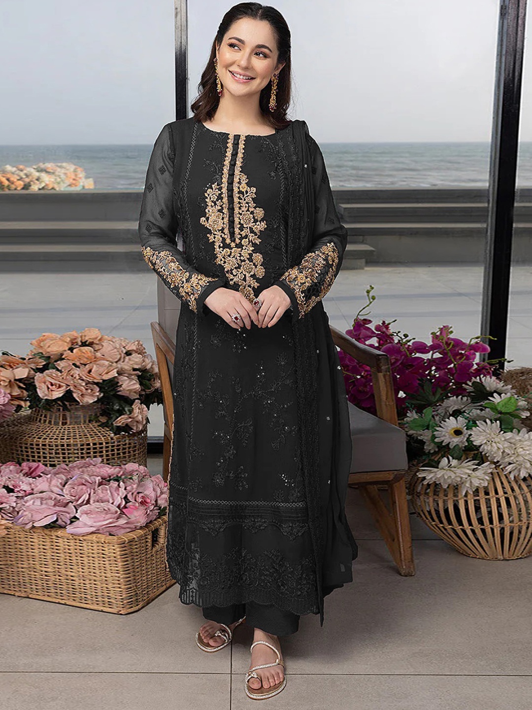 ODETTE Women Embroidered Regular Thread Work Semi Stitched Kurta with Trousers With Dupatta, Black
ODETTE Women Embroidered Regular Thread Work Semi Stitched Kurta with Trousers With Dupatta, Black