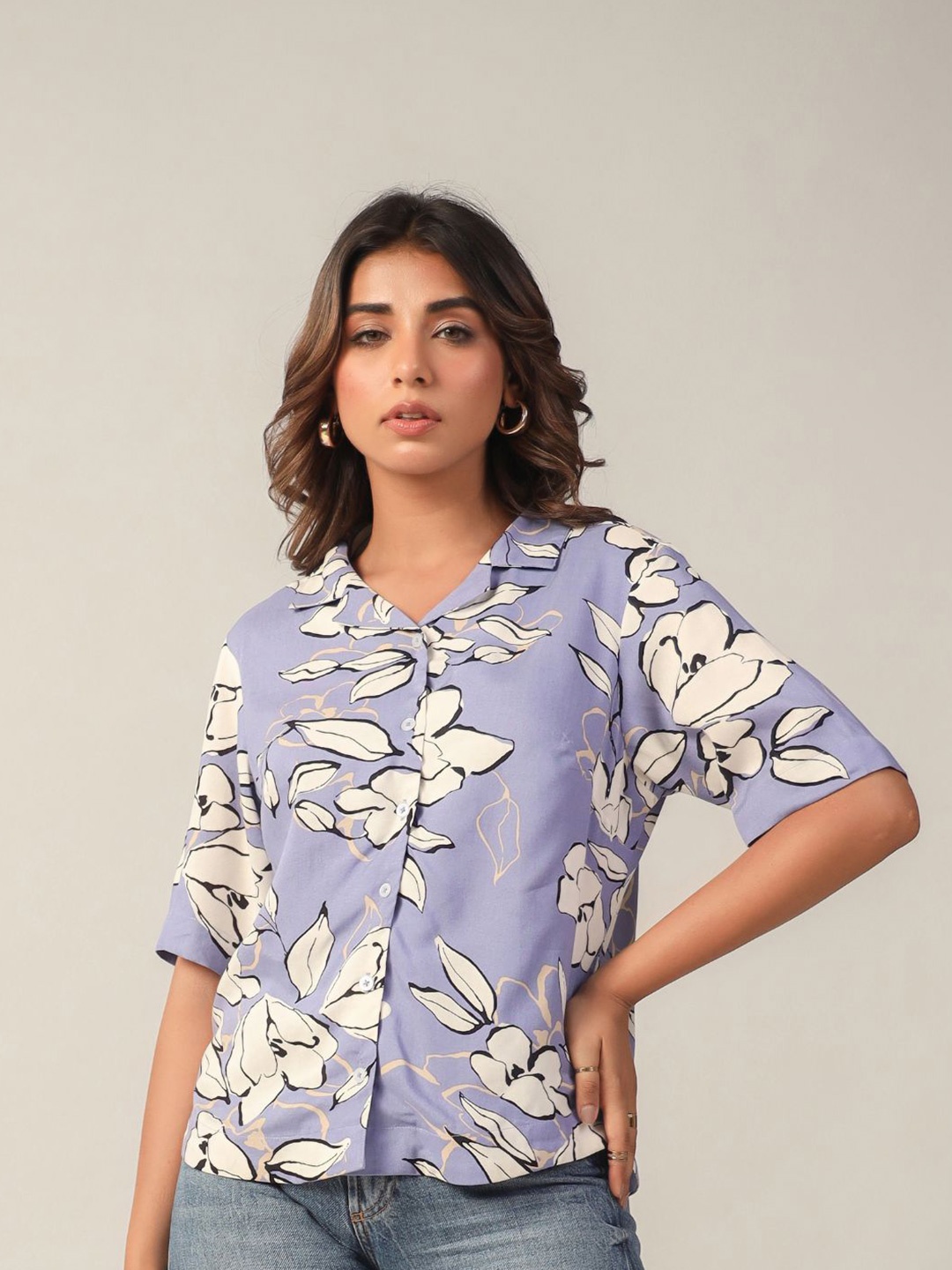 June 9 Clothing Women Classic Boxy Fit Cuban Collar Floral Printed Casual Shirt, Lavender
June 9 Clothing Women Classic Boxy Fit Cuban Collar Floral Printed Casual Shirt, Lavender