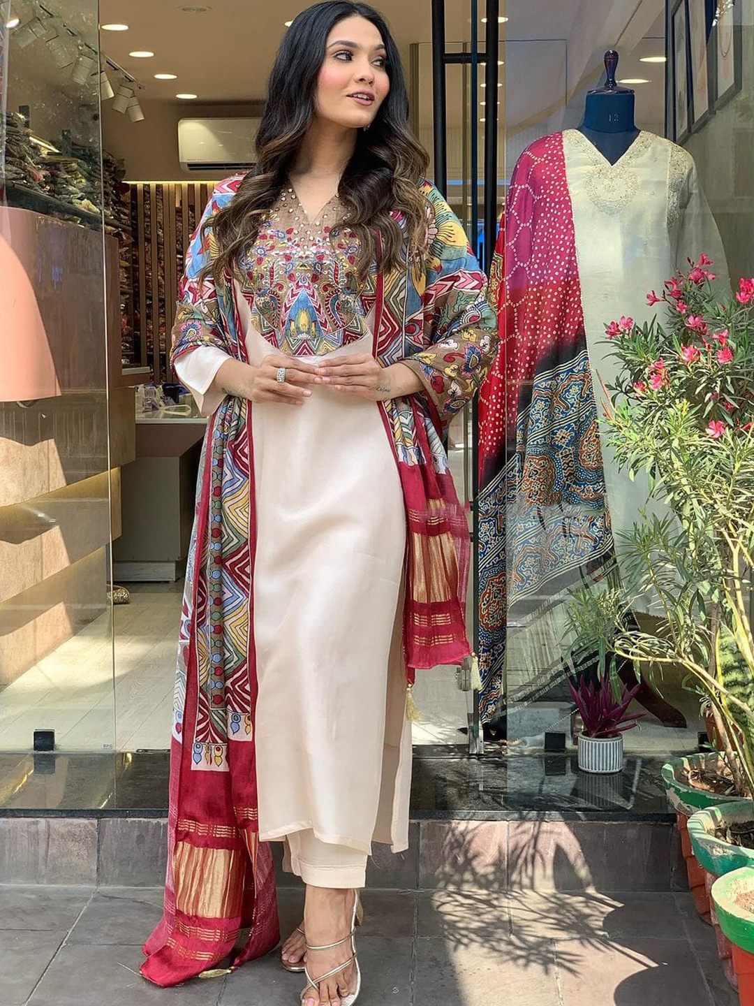 KALINI Women Ethnic Motifs Yoke Design Regular Kurta with Trousers & With Dupatta, Beige
KALINI Women Ethnic Motifs Yoke Design Regular Kurta with Trousers & With Dupatta, Beige