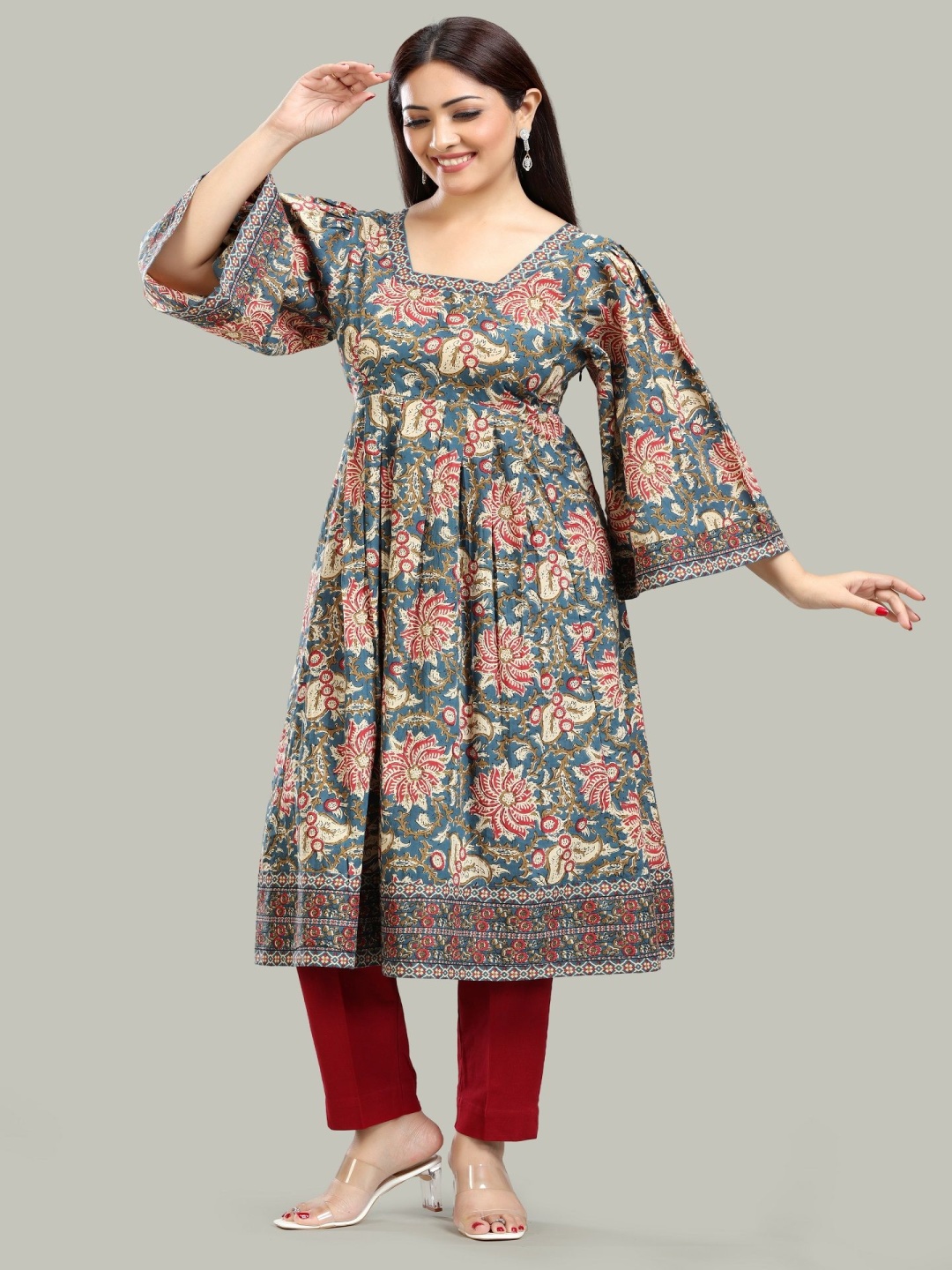 COTTON CULTURE Women Printed Flared Sleeves Sequinned Anarkali Kurta, Teal
COTTON CULTURE Women Printed Flared Sleeves Sequinned Anarkali Kurta, Teal