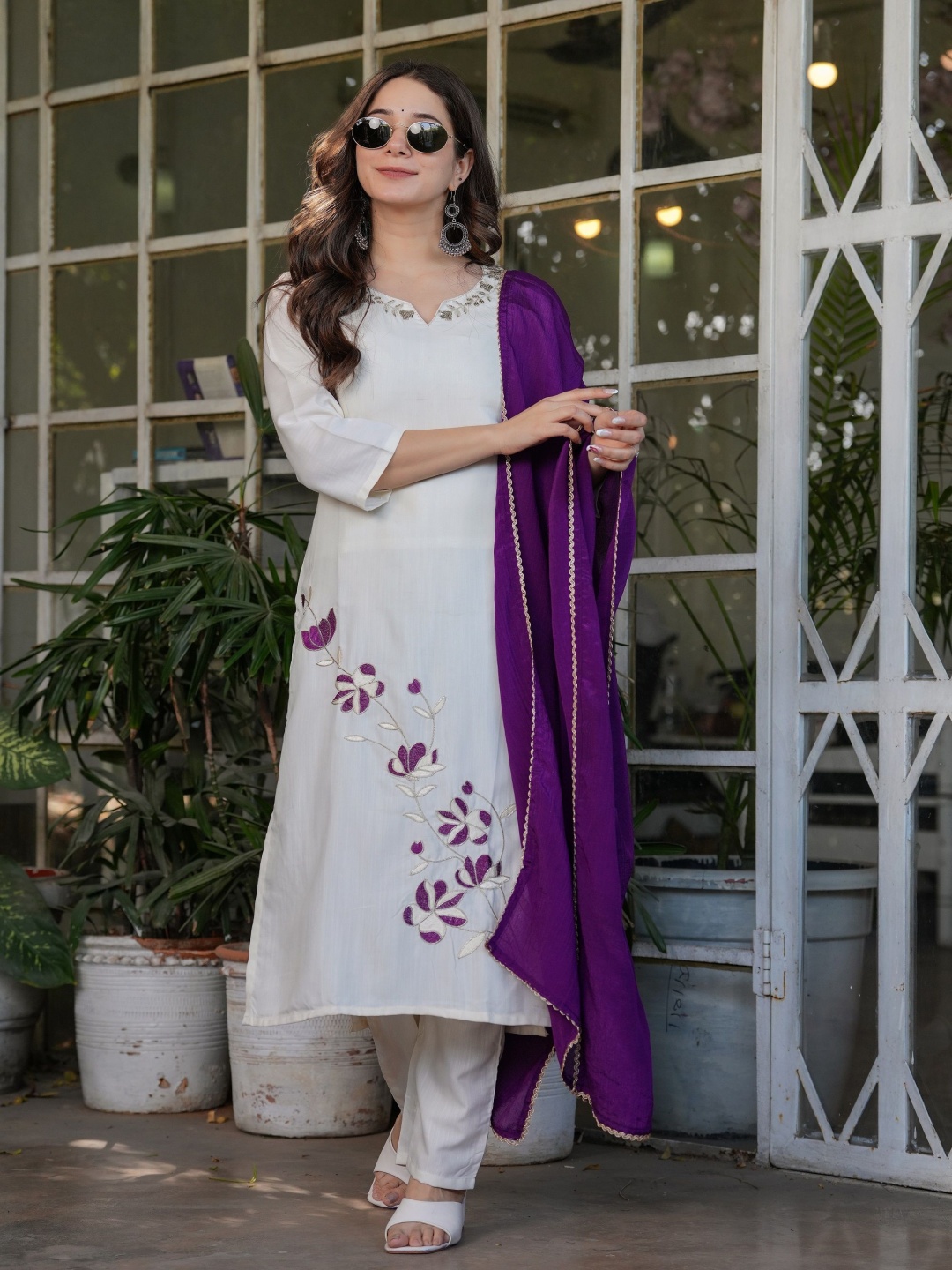 KALINI Gotta Patti Work Notch Neck Straight Kurta With Trousers And Dupatta, Off white
KALINI Gotta Patti Work Notch Neck Straight Kurta With Trousers And Dupatta, Off white