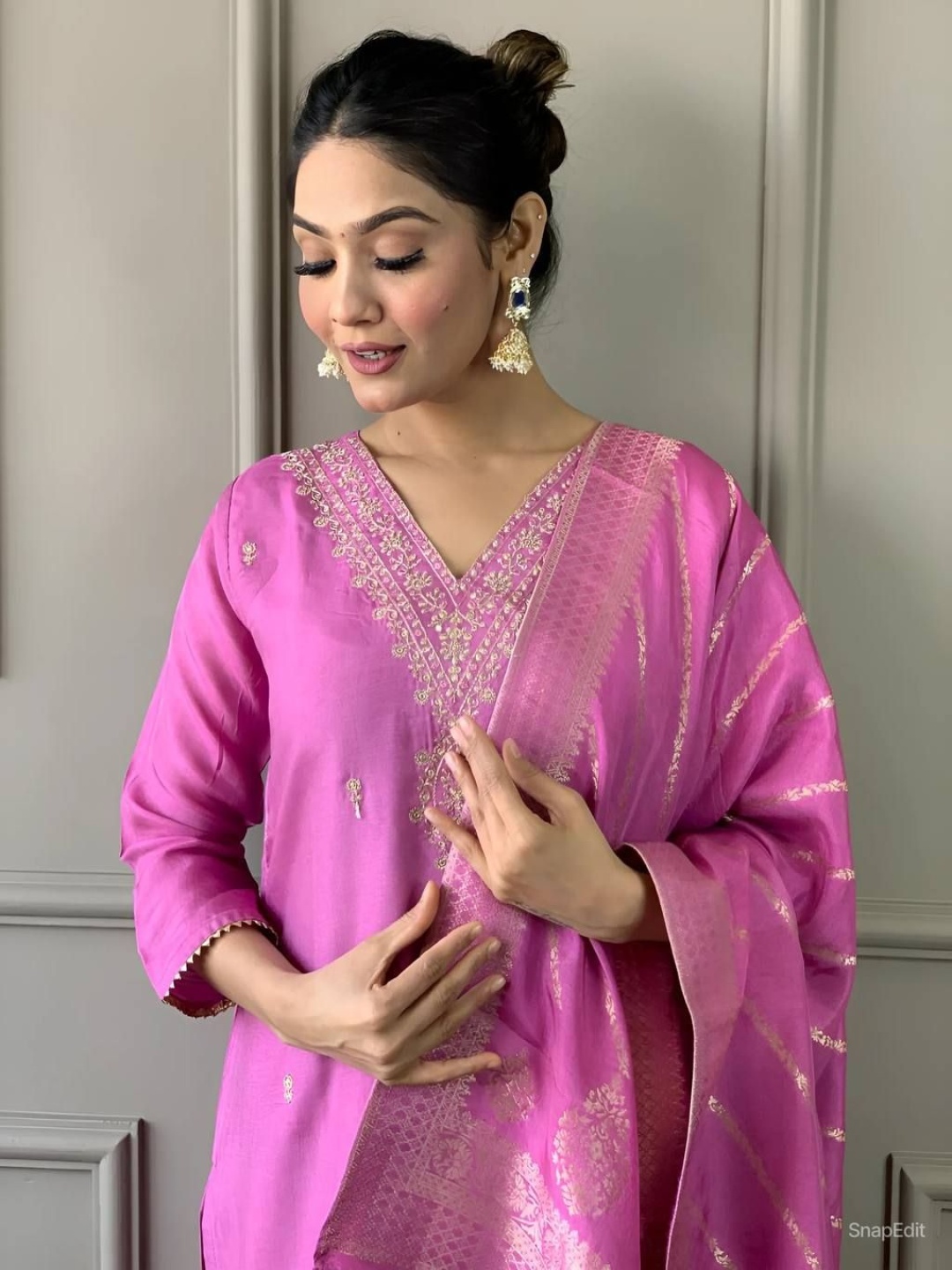 Siya Fashion Yoke Design Thread Work V-Neck Straight Kurta With Trouser And Dupatta, Pink
Siya Fashion Yoke Design Thread Work V-Neck Straight Kurta With Trouser And Dupatta, Pink