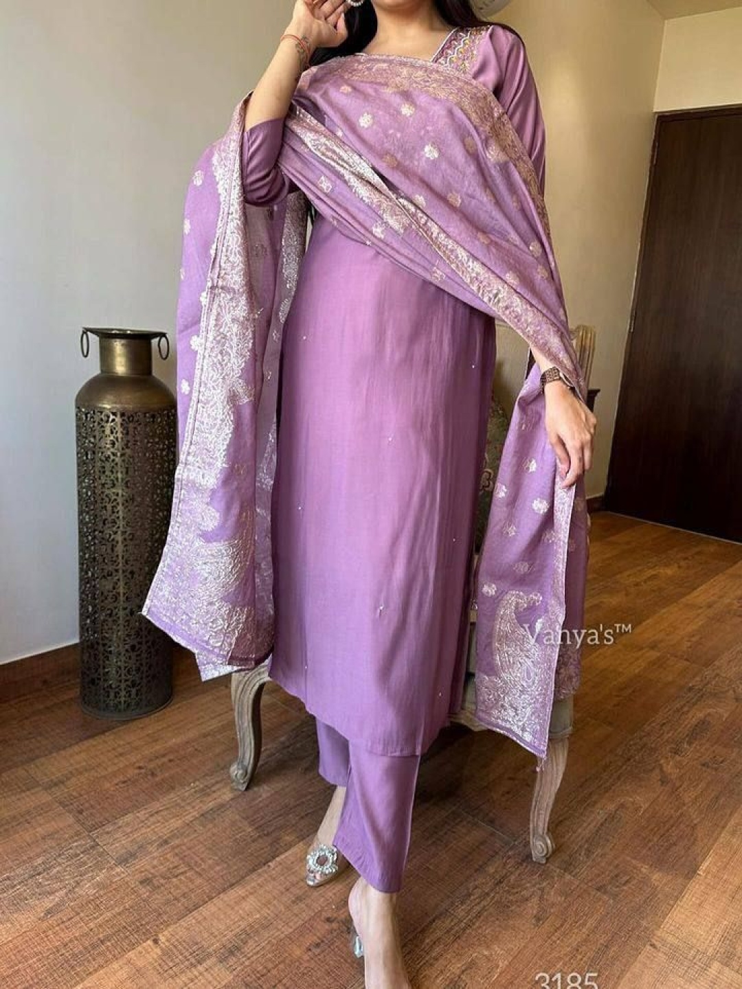 Siya Fashion Floral Embroidered V-Neck Sequinned Straight Kurta With Trousers And Dupatta, Purple
Siya Fashion Floral Embroidered V-Neck Sequinned Straight Kurta With Trousers And Dupatta, Purple
