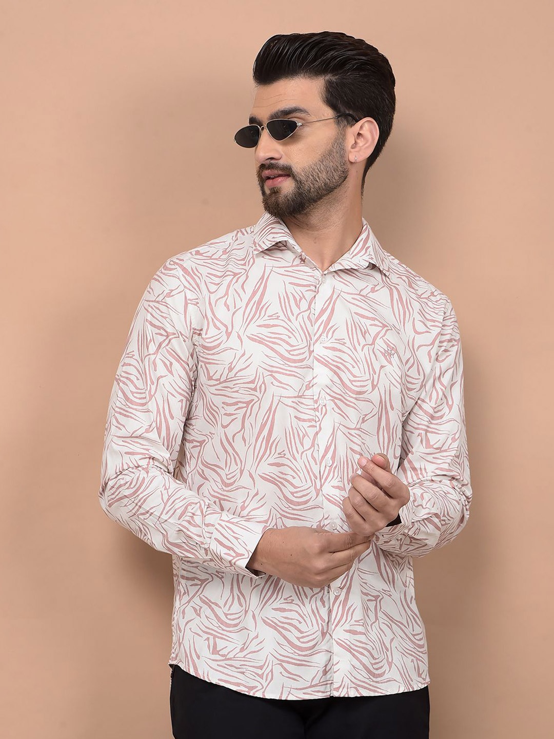Crimsoune Club Men Classic Slim Fit Spread Collar Abstract Printed Cotton Casual Shirt, Pink
Crimsoune Club Men Classic Slim Fit Spread Collar Abstract Printed Cotton Casual Shirt, Pink