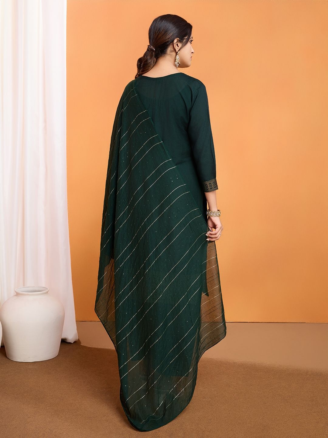 Divyadham Textiles Floral Embroidered Sequinned Straight Kurta With Palazzo And Dupatta, Green
Divyadham Textiles Floral Embroidered Sequinned Straight Kurta With Palazzo And Dupatta, Green