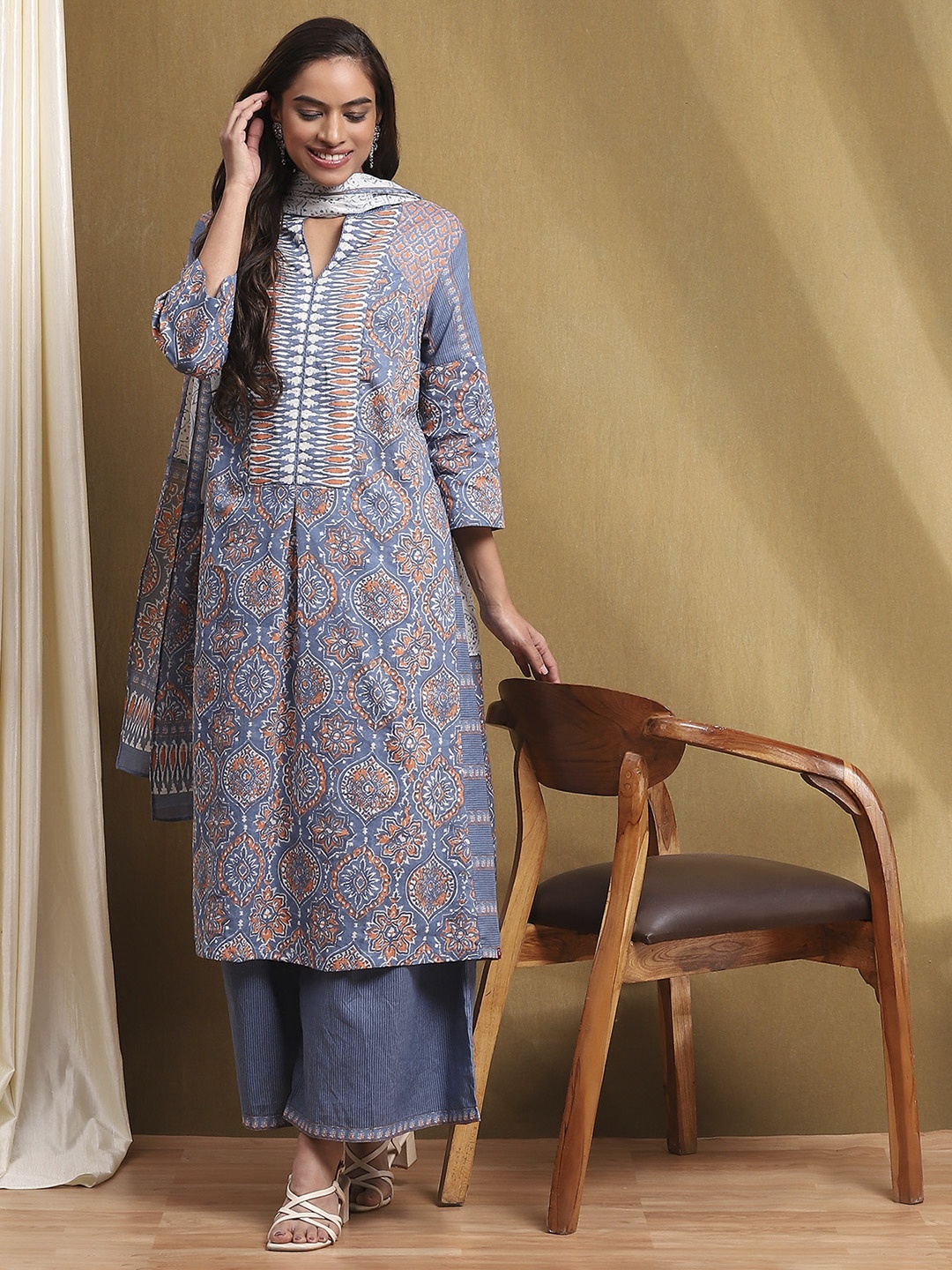 Biba Women Floral Printed Regular Pure Cotton Kurta with Palazzos & With Dupatta, Blue
Biba Women Floral Printed Regular Pure Cotton Kurta with Palazzos & With Dupatta, Blue
